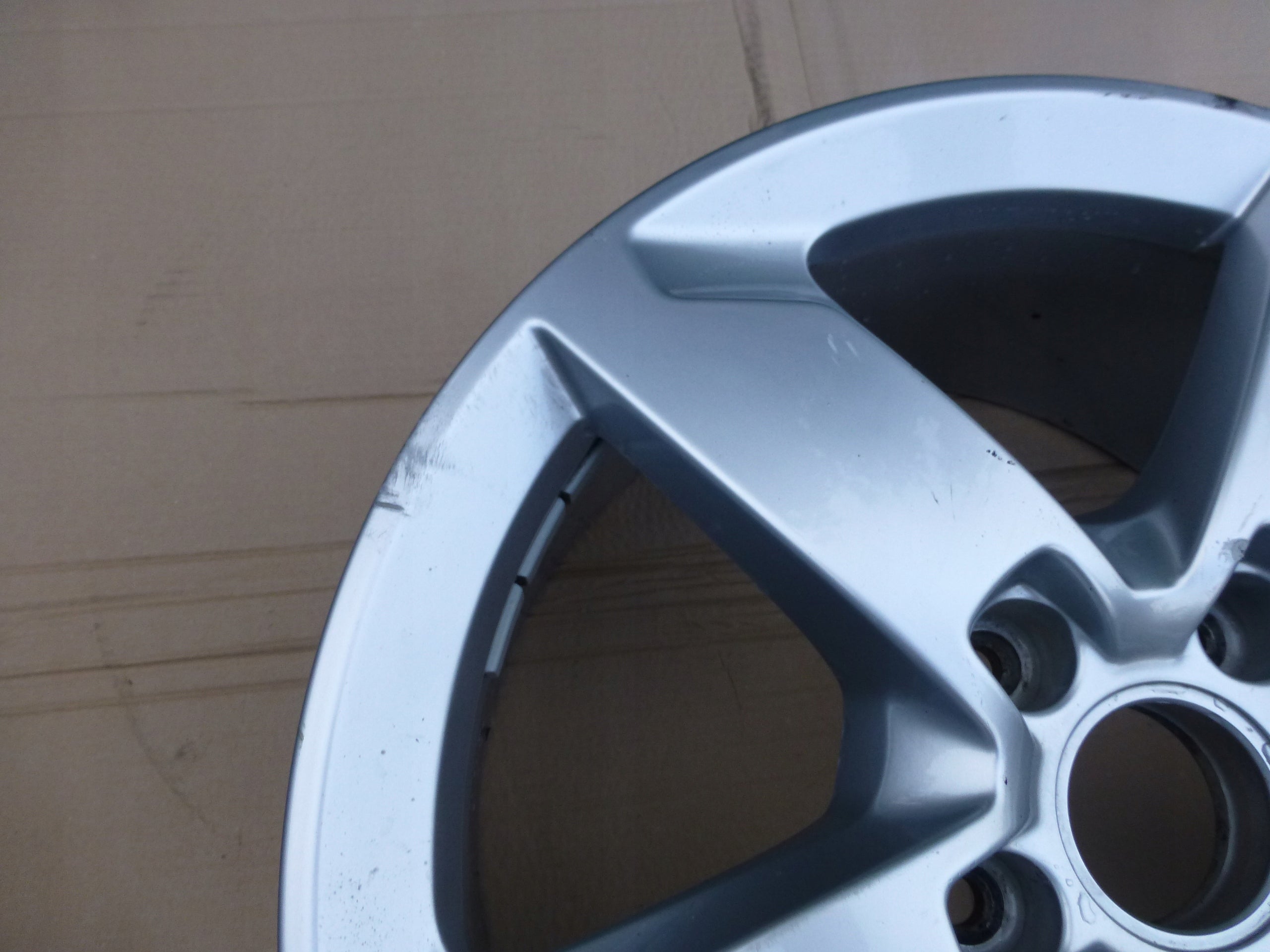 1x Alu Felge Audi Q7 Aluminum rim 19 Zoll 8.5J 5x130