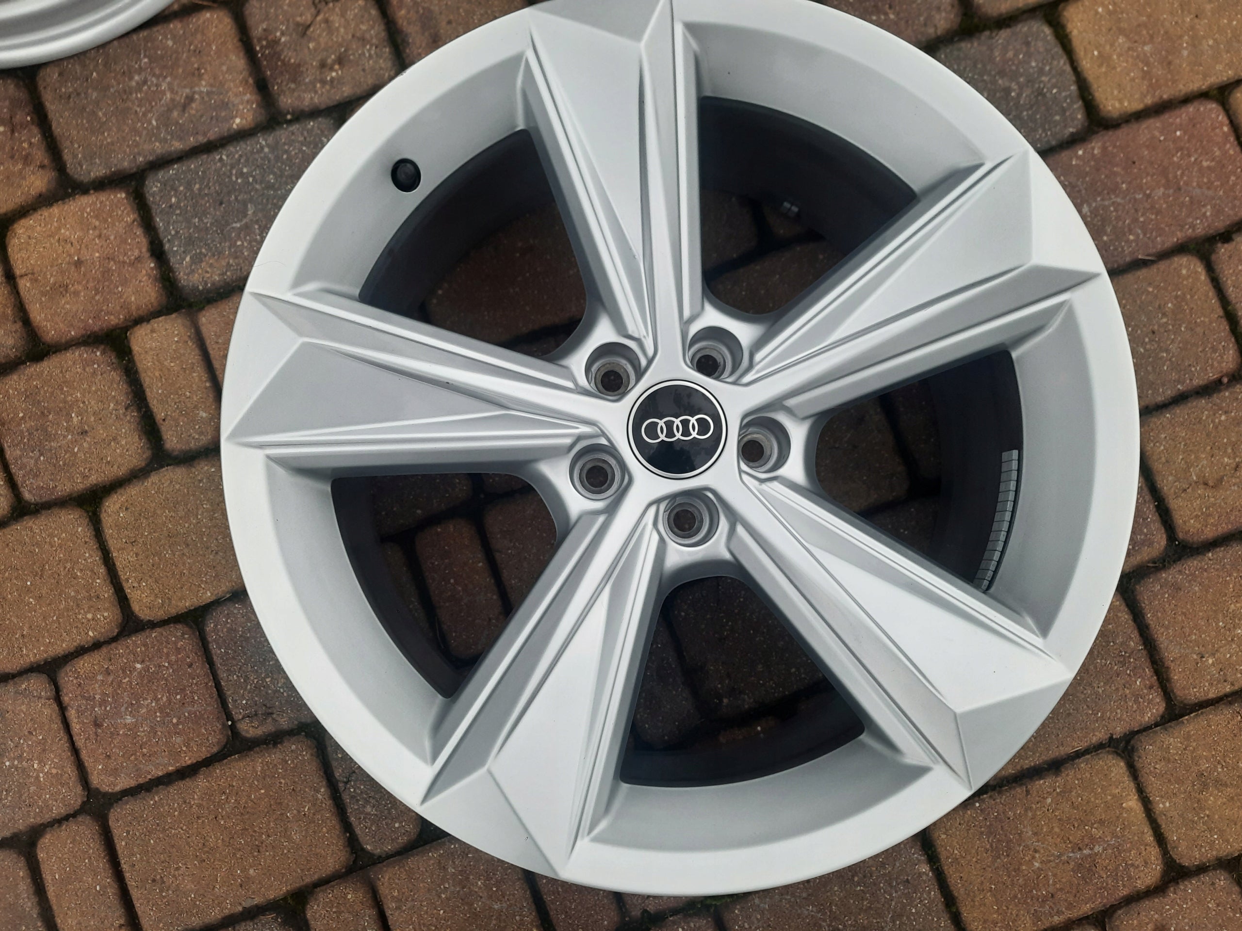 Alu Felge Audi Q7 Aluminum rim 19 Zoll 8.5J 5x112 23ET