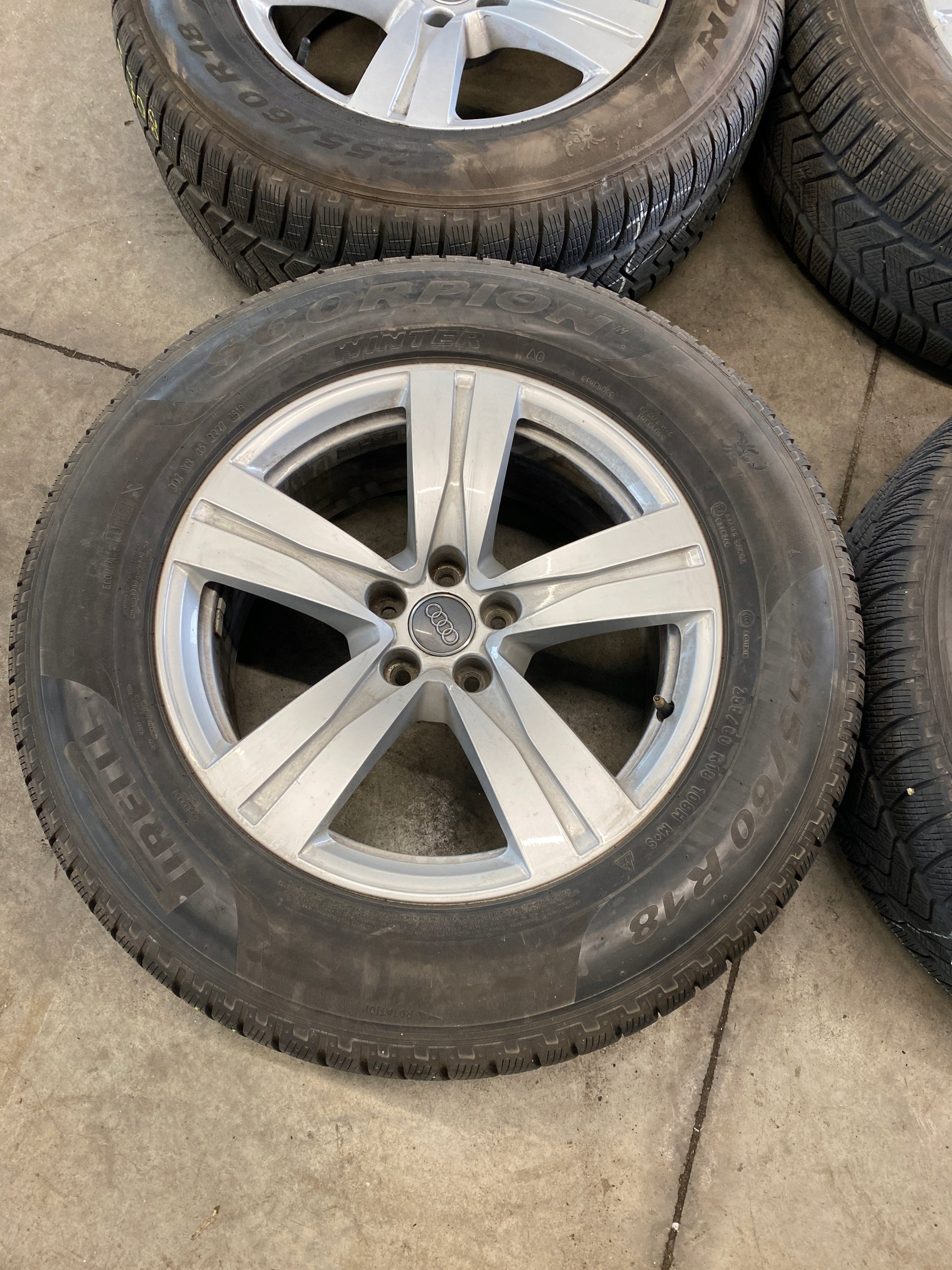 Alu Felge Audi Q7 Aluminum rim 18 Zoll 8.0J 5x112 25ET