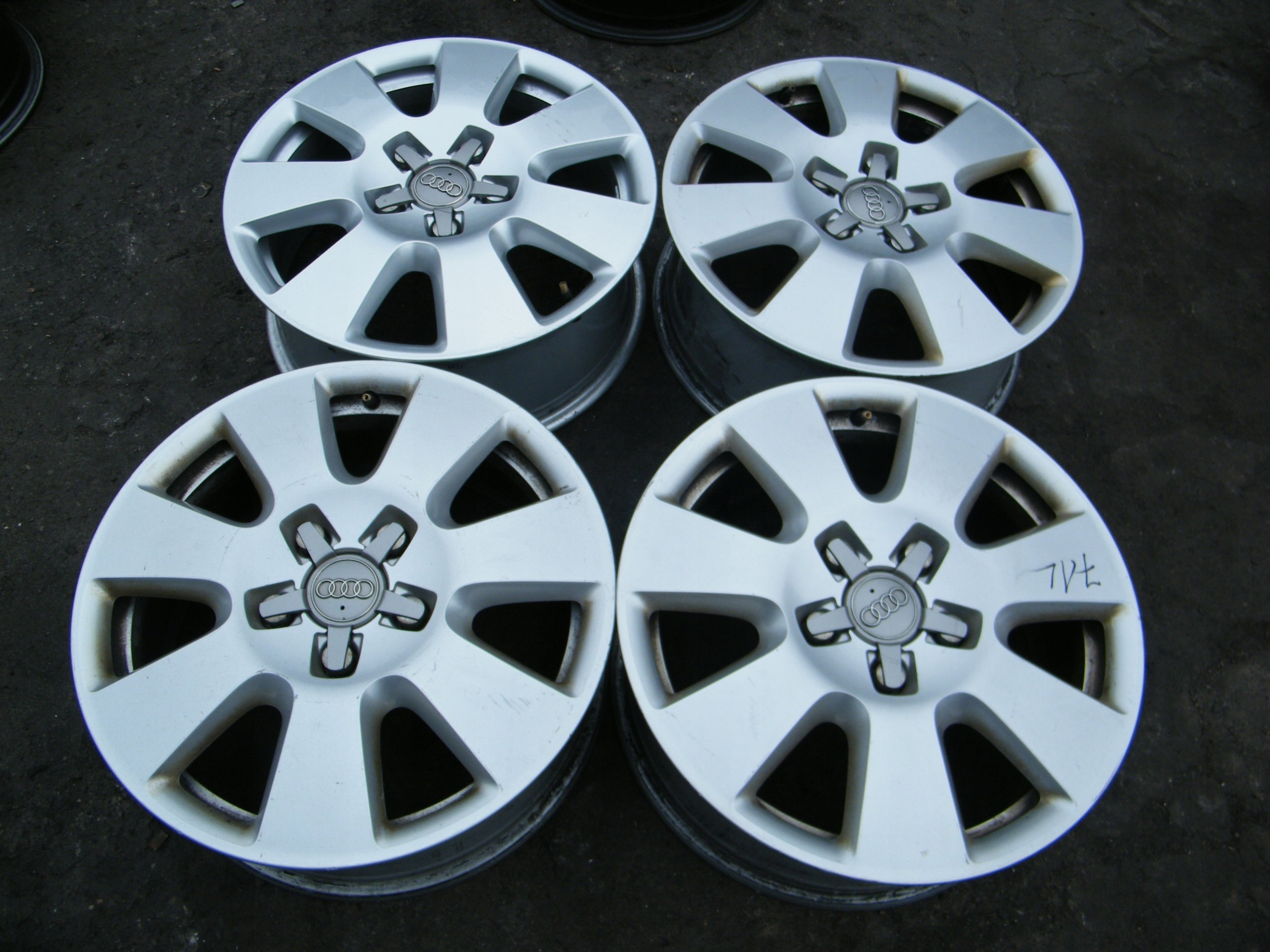 Alu rim Audi Q7 Aluminum rim 18 inch 7.5J 5x130 53ET 