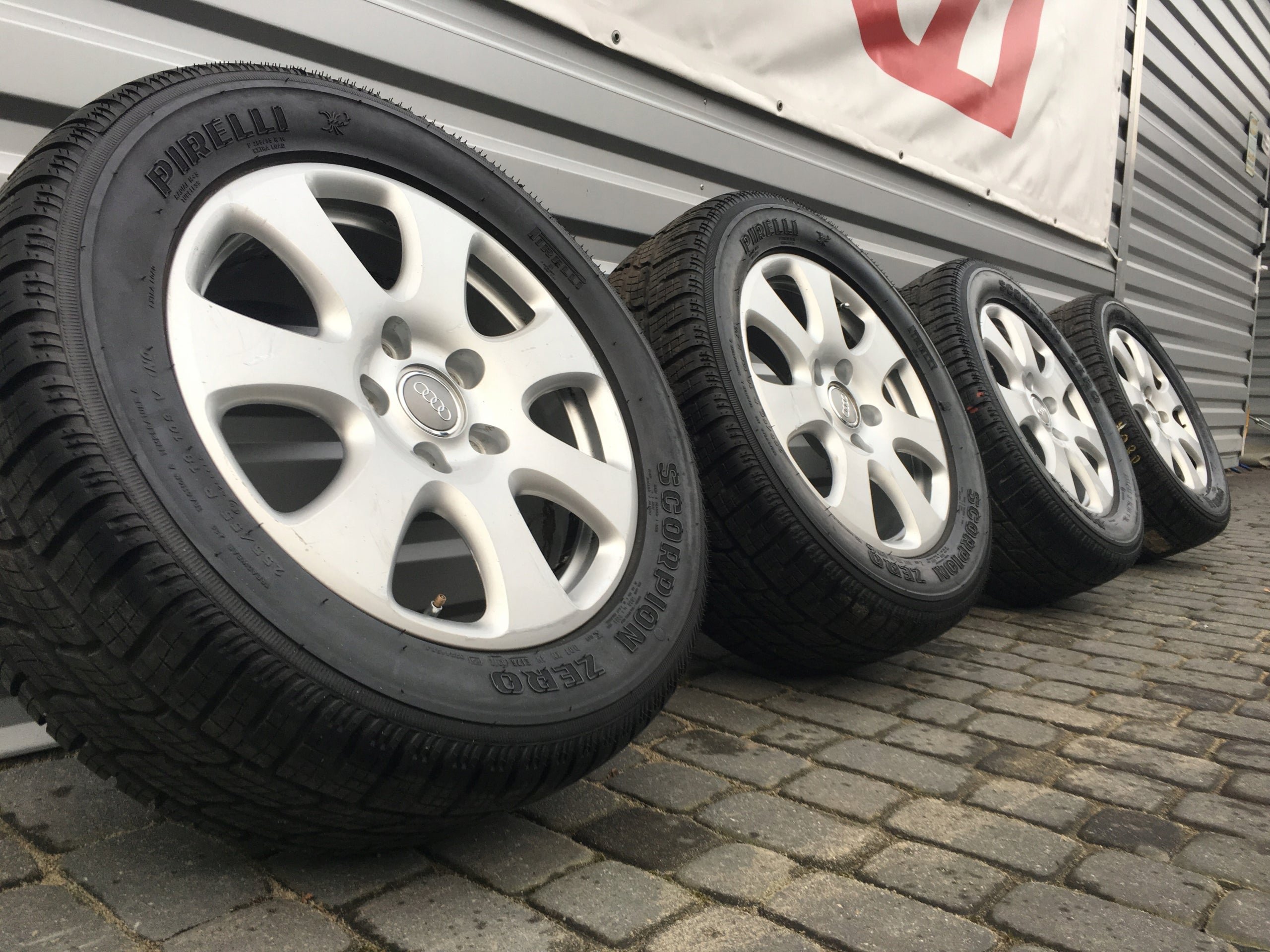 Alu Felge Audi Q7 Aluminum rim 18 Zoll 7.5J 5x130 53ET