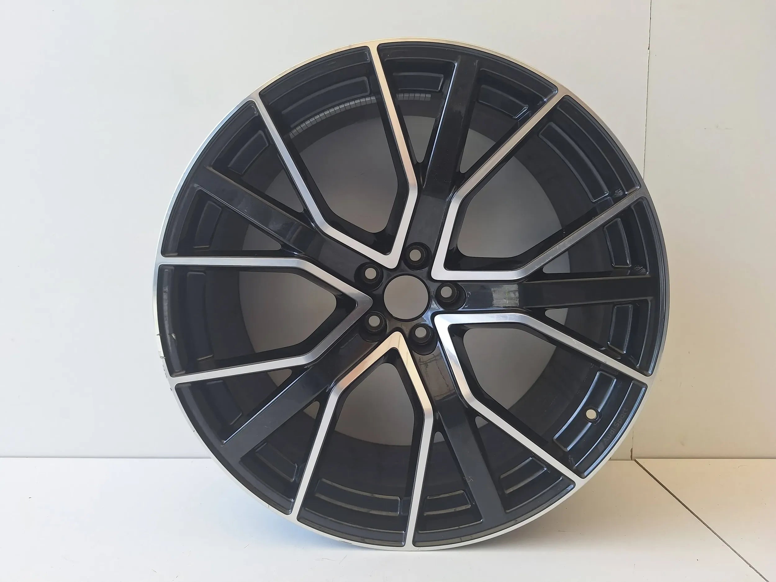 1x Alu Felge Audi Q7 Aluminum rim 22 Zoll 4M0601025