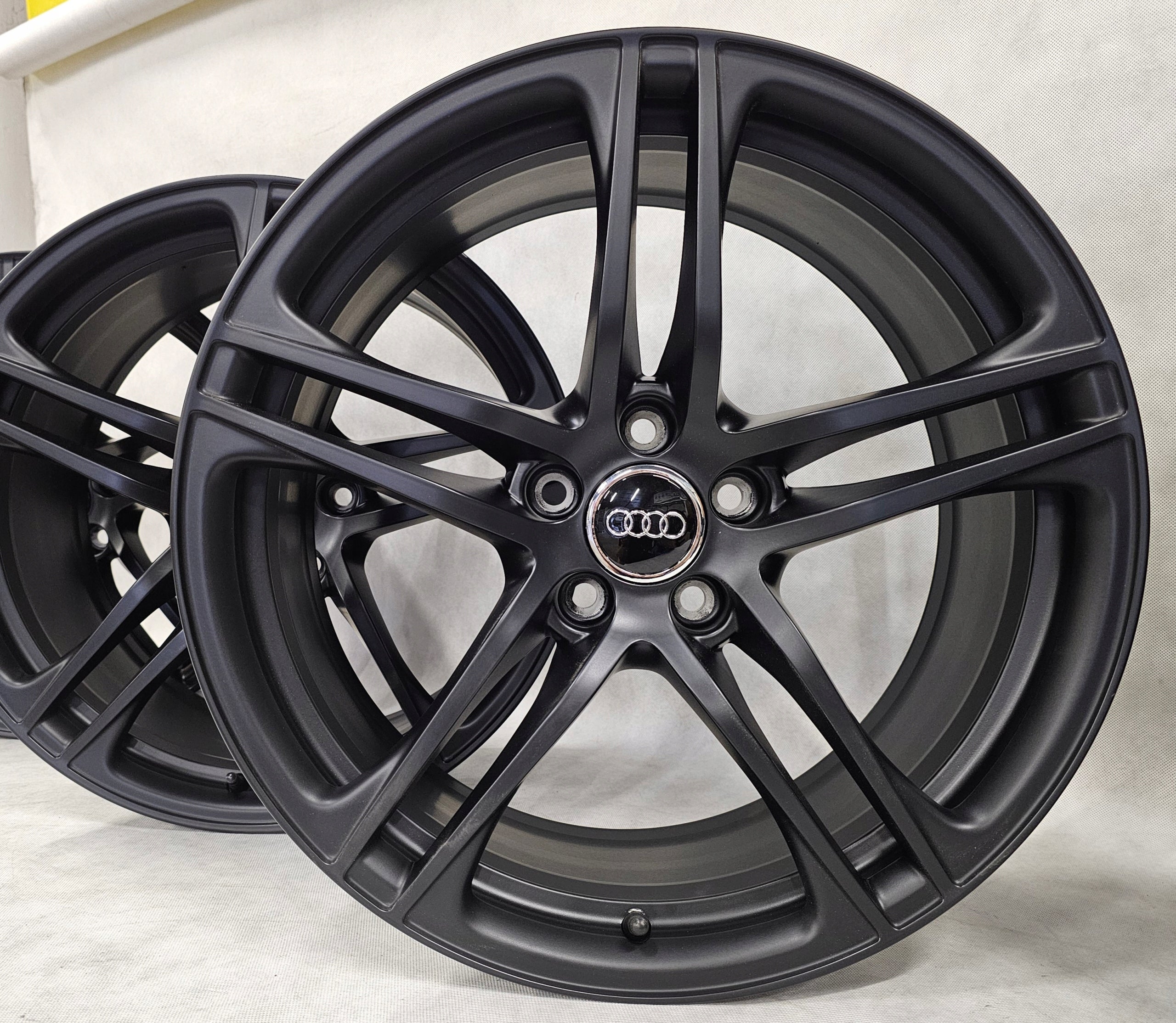 Alu Felge Audi R8 Aluminum rim 19 Zoll 8.5J 5x112 42ET 420601025B