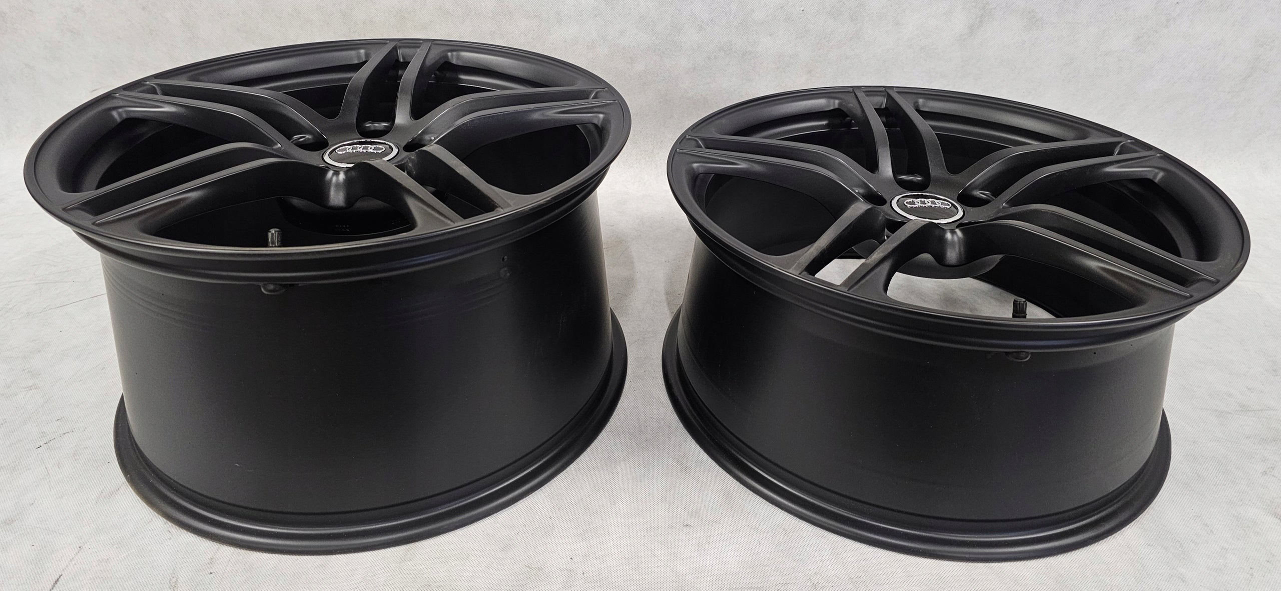 Alu Felge Audi R8 Aluminum rim 19 Zoll 8.5J 5x112 42ET 420601025B