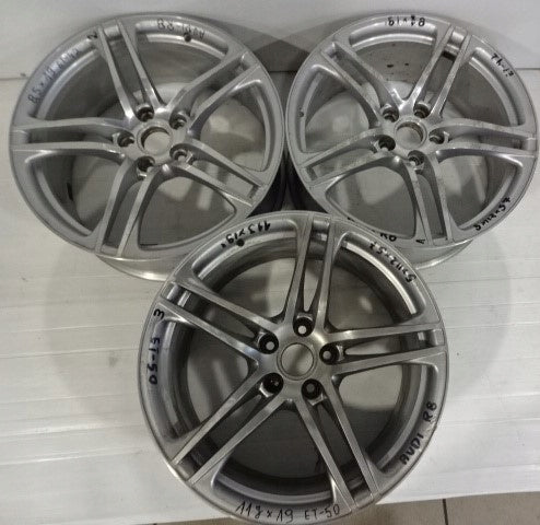 1x Alu Felge Audi R8 Aluminum rim 19 Zoll 11.0J 5x112 50ET