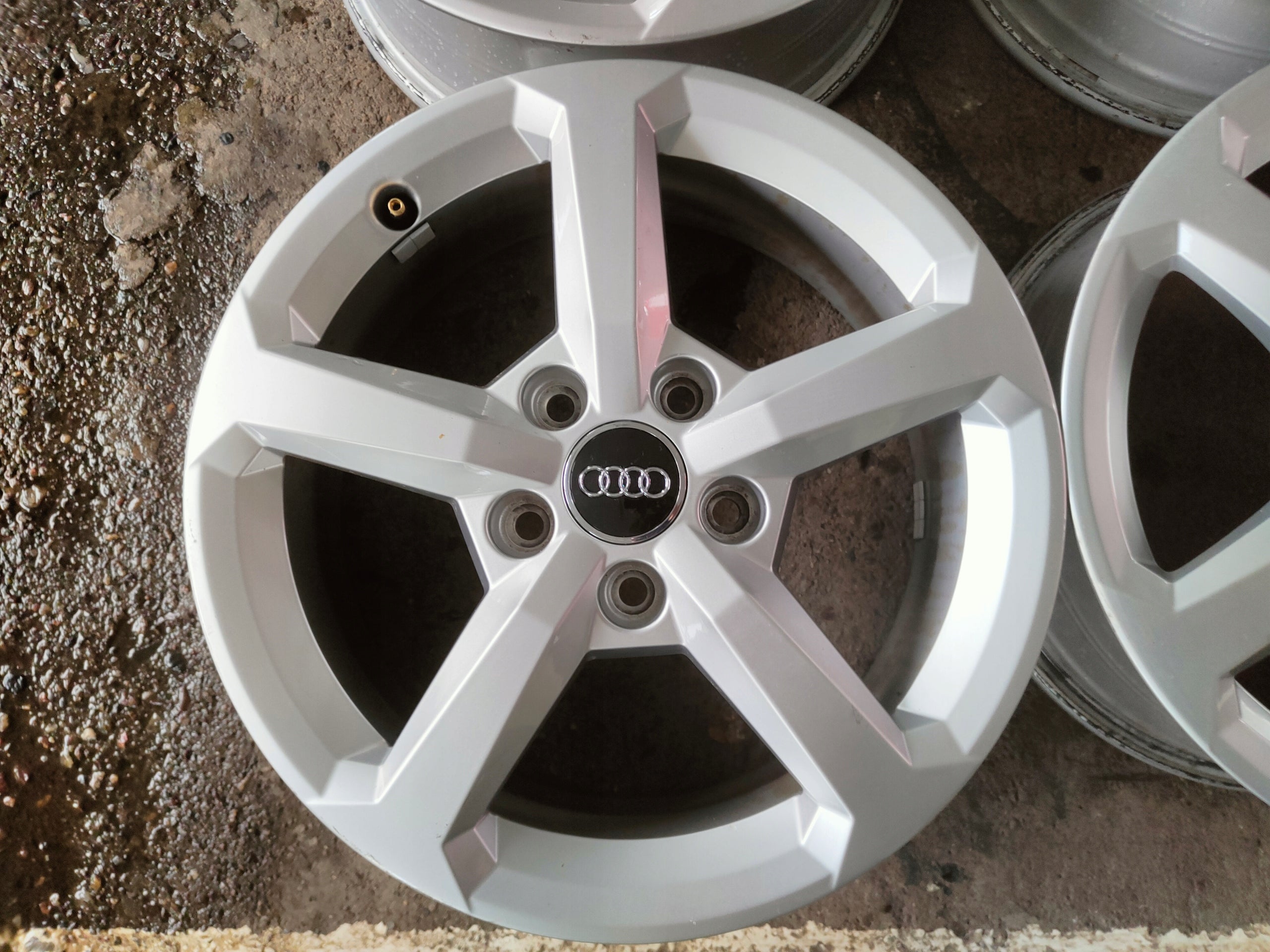 Alu Felge Audi S4 Aluminum rim 16 Zoll 6.0J 5x112 43ET 81A071496A