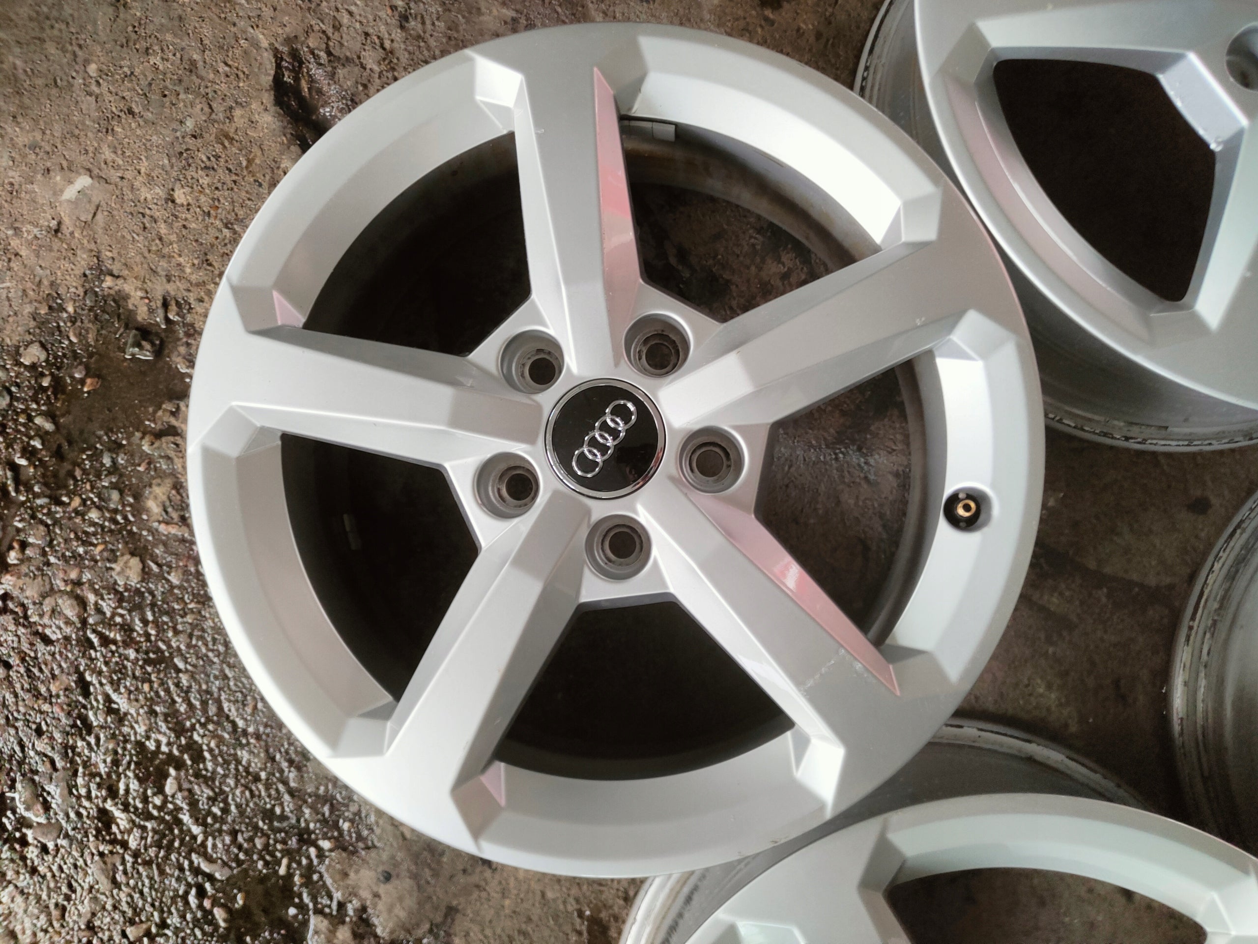 Alu Felge Audi S4 Aluminum rim 16 Zoll 6.0J 5x112 43ET 81A071496A