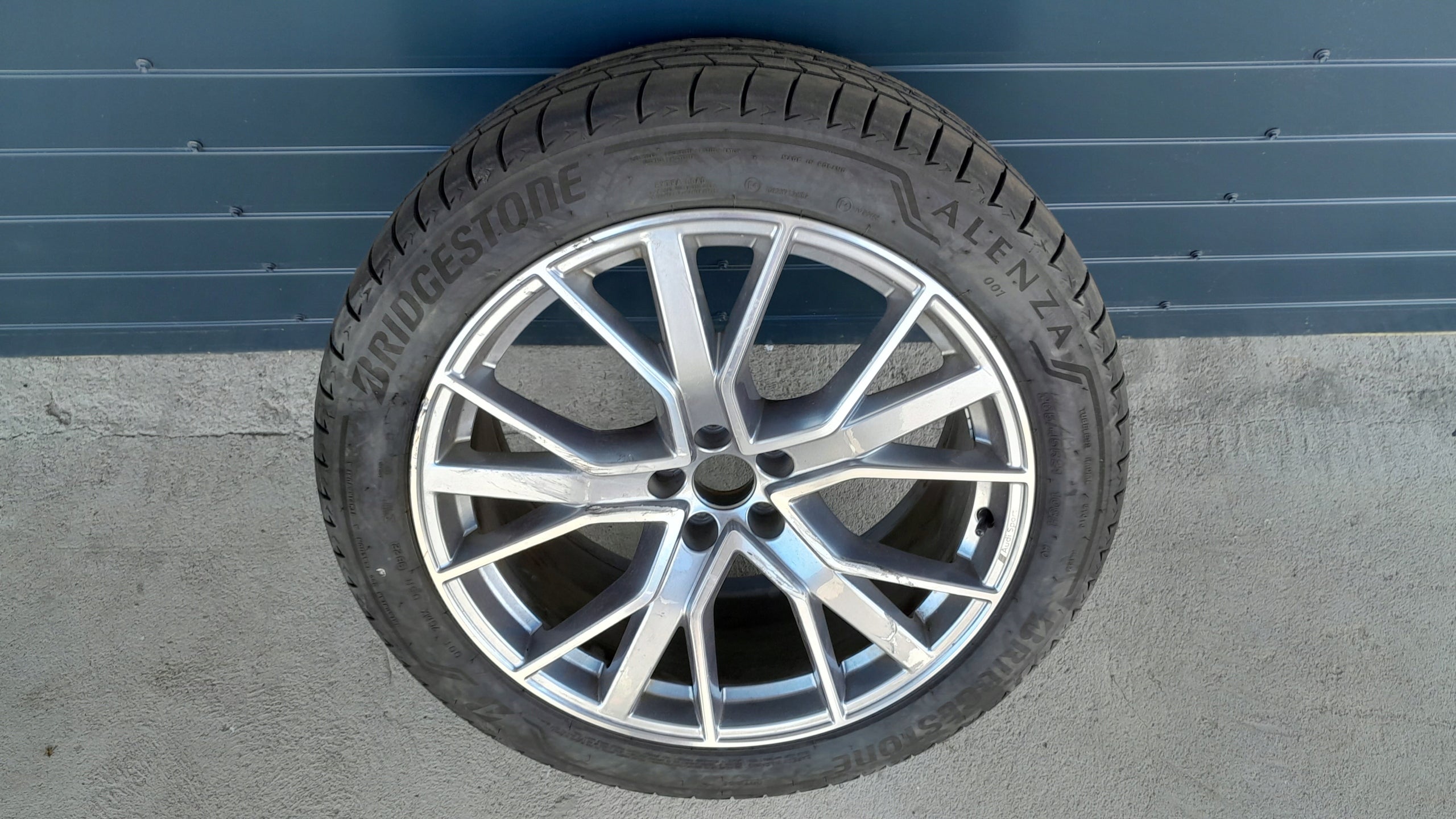 1x Alu Felge Audi Q5 Aluminum rim 21 Zoll 9.5J 5x112