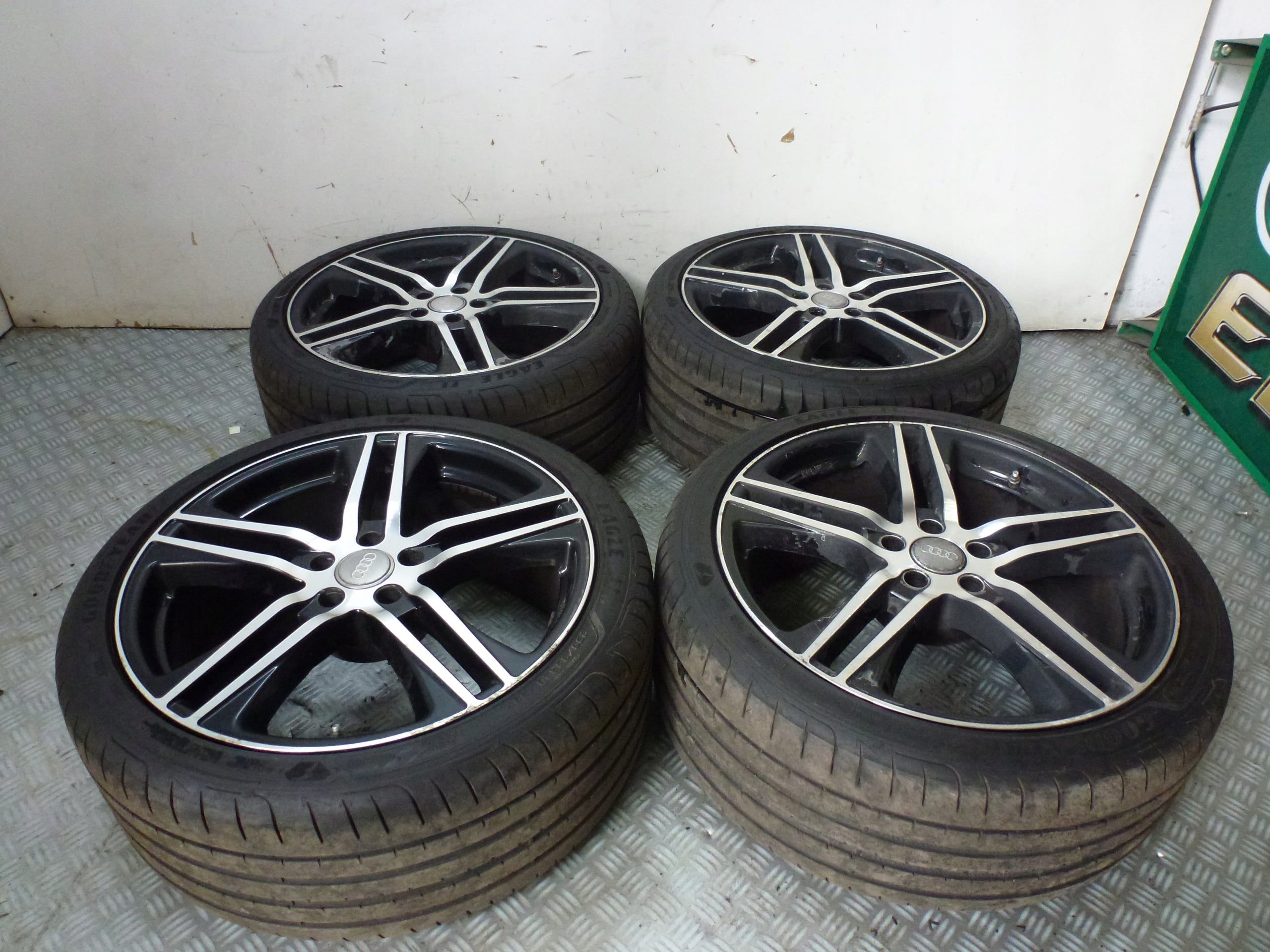 Alu Felge Audi S8 Aluminum rim 20 Zoll 9.0J 5x112