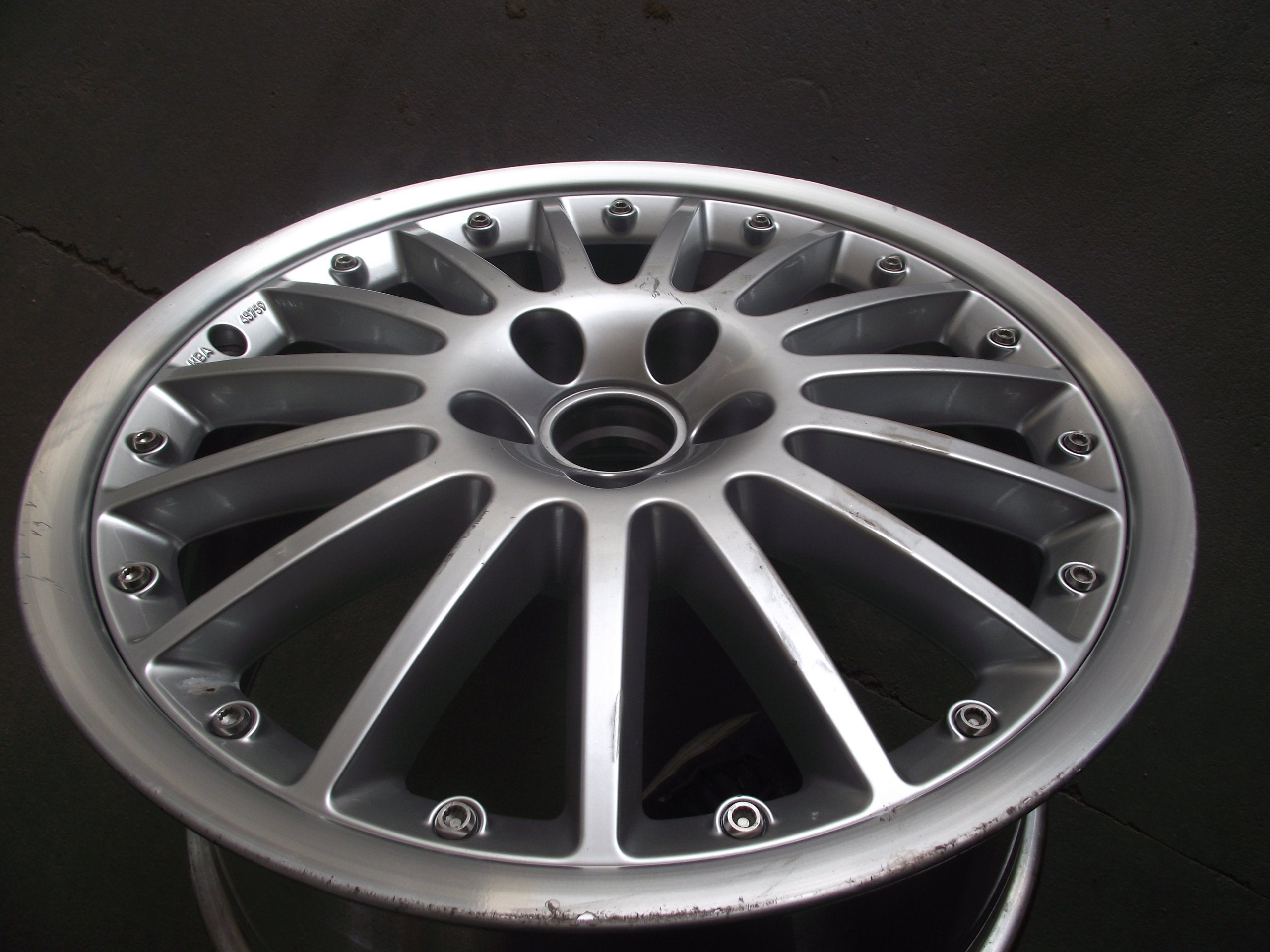 1x Alu Felge Audi A6 Aluminum rim 18 Zoll 8.0J 5x112 48ET