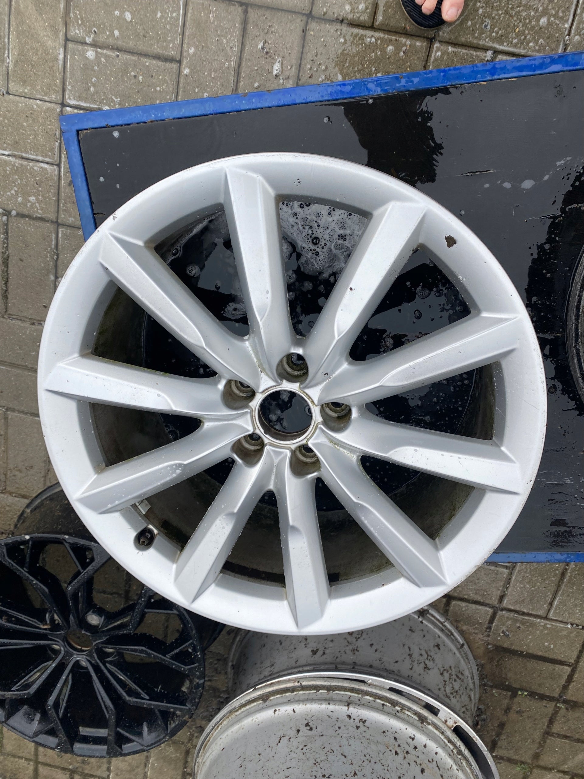  1x Alu Felge Audi A4 Aluminum rim 19 Zoll 8.5J 5x112 43ET product image