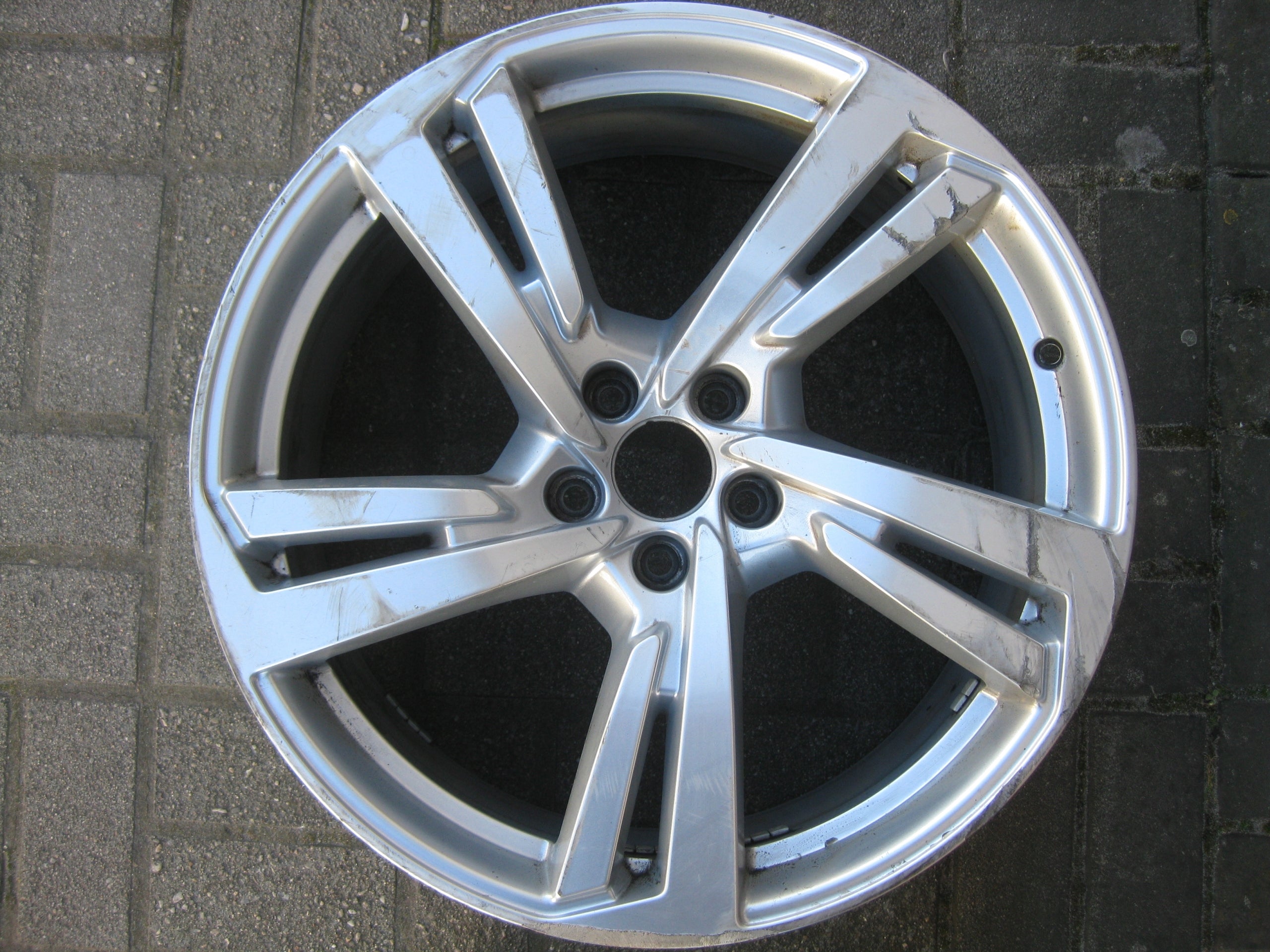 1x Alu Felge Audi S4 Aluminum rim 20 Zoll 8.5J 5x112 30ET