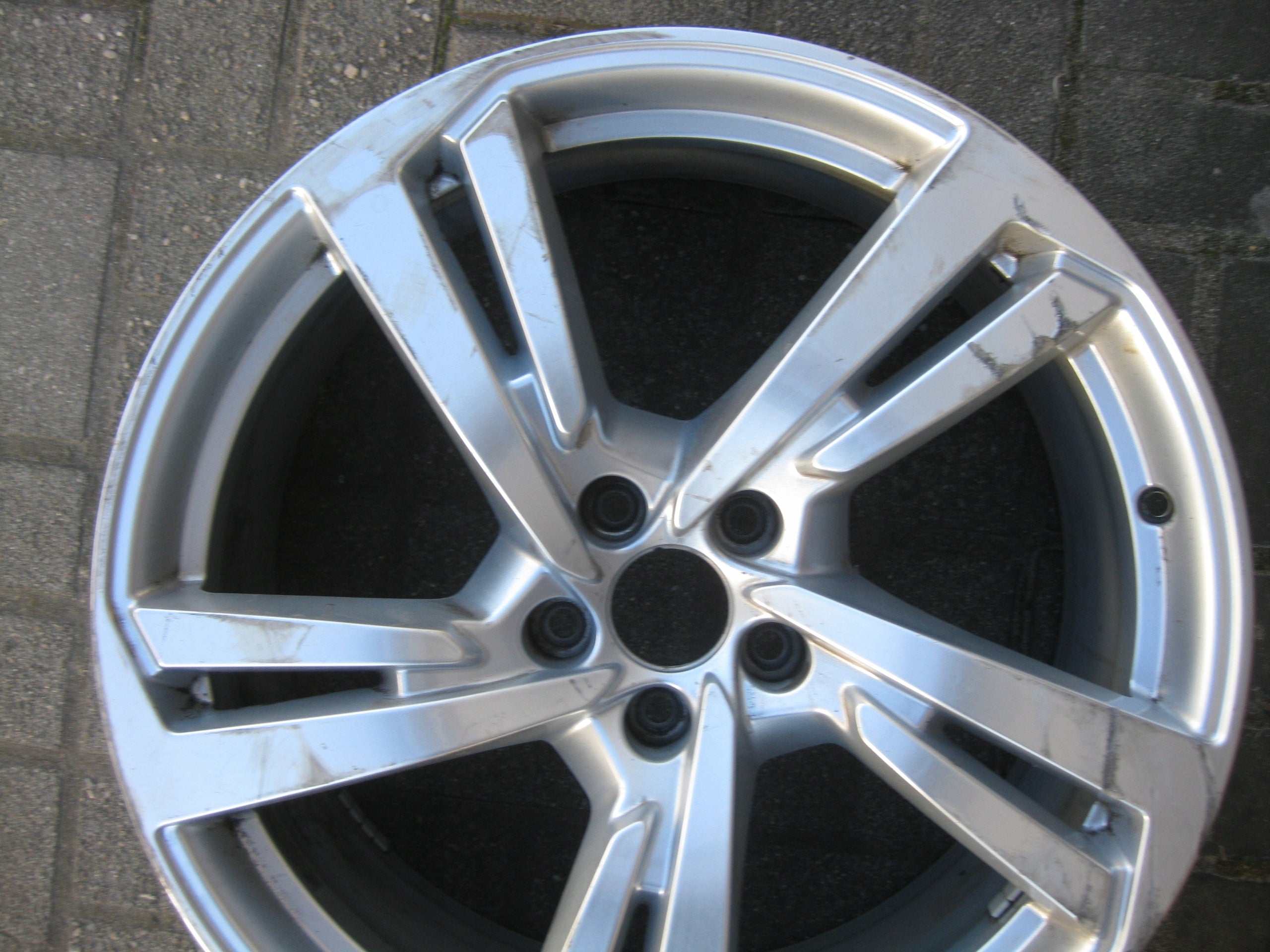 1x Alu Felge Audi S4 Aluminum rim 20 Zoll 8.5J 5x112 30ET