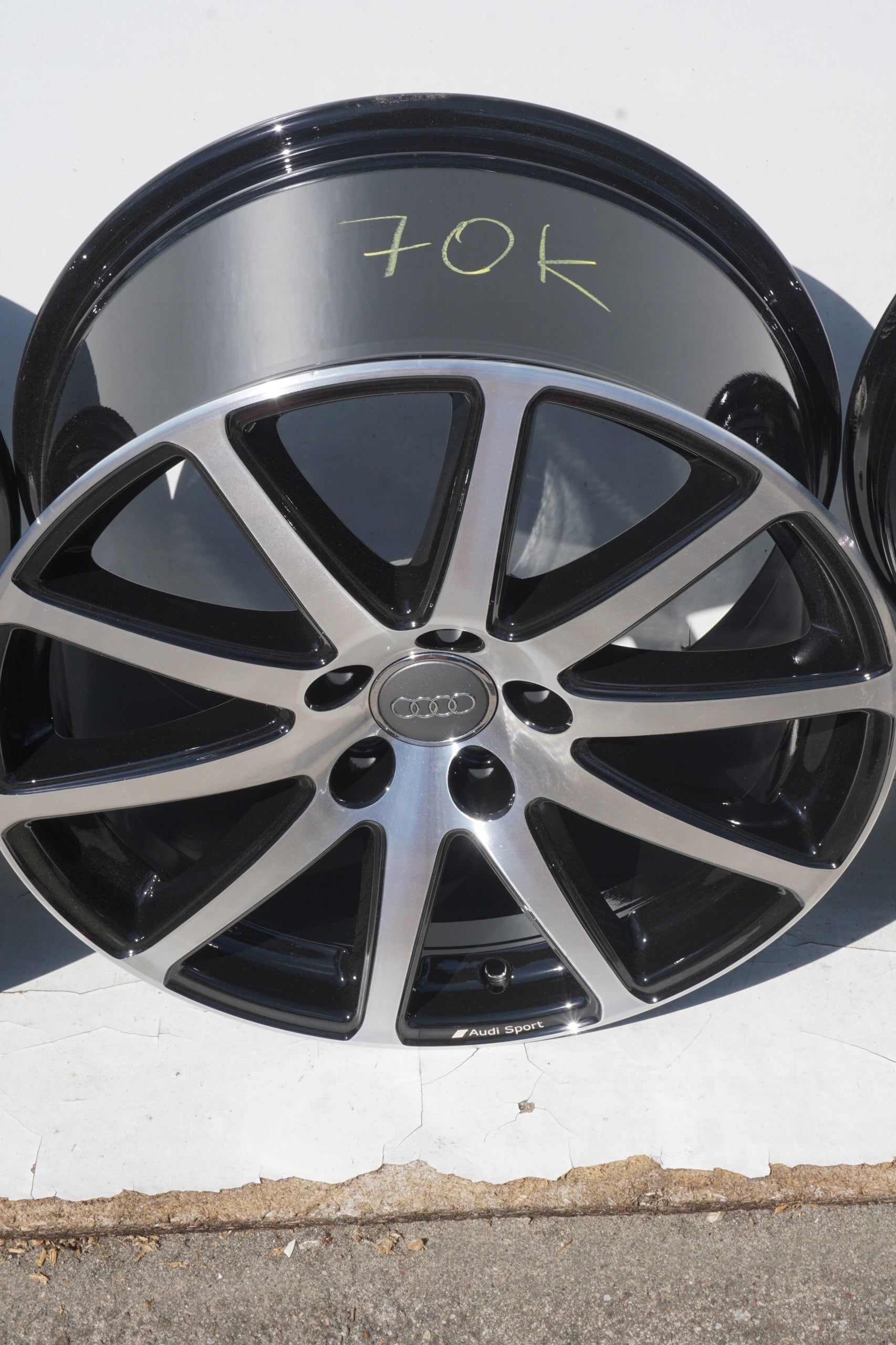 Alu Felge Audi TT Aluminum rim 18 Zoll 9.0J 5x112 52ET 8J0601025AA