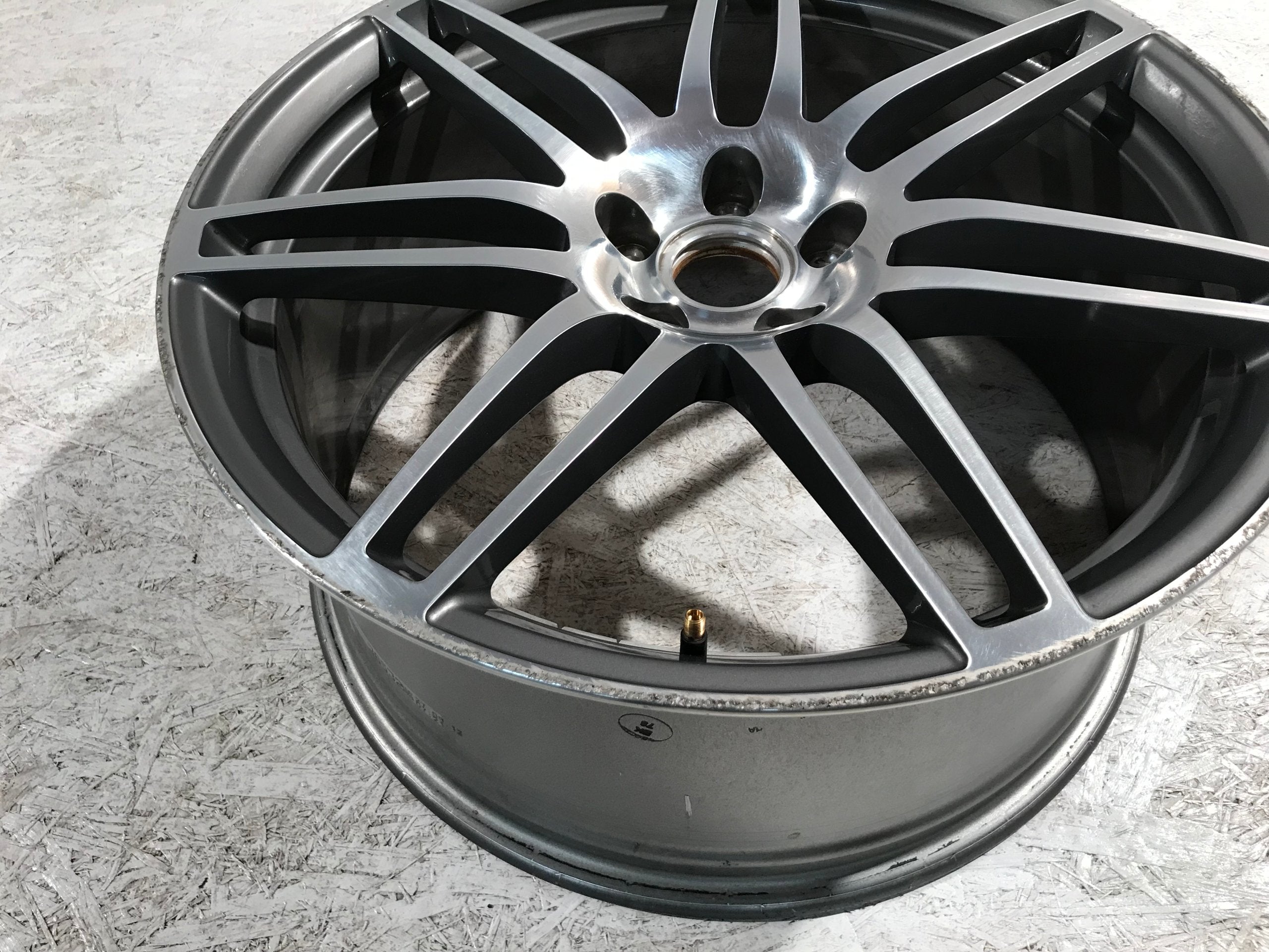 1x Alu Felge Audi TT Aluminum rim 20 Zoll 9.0J 5x112 52ET