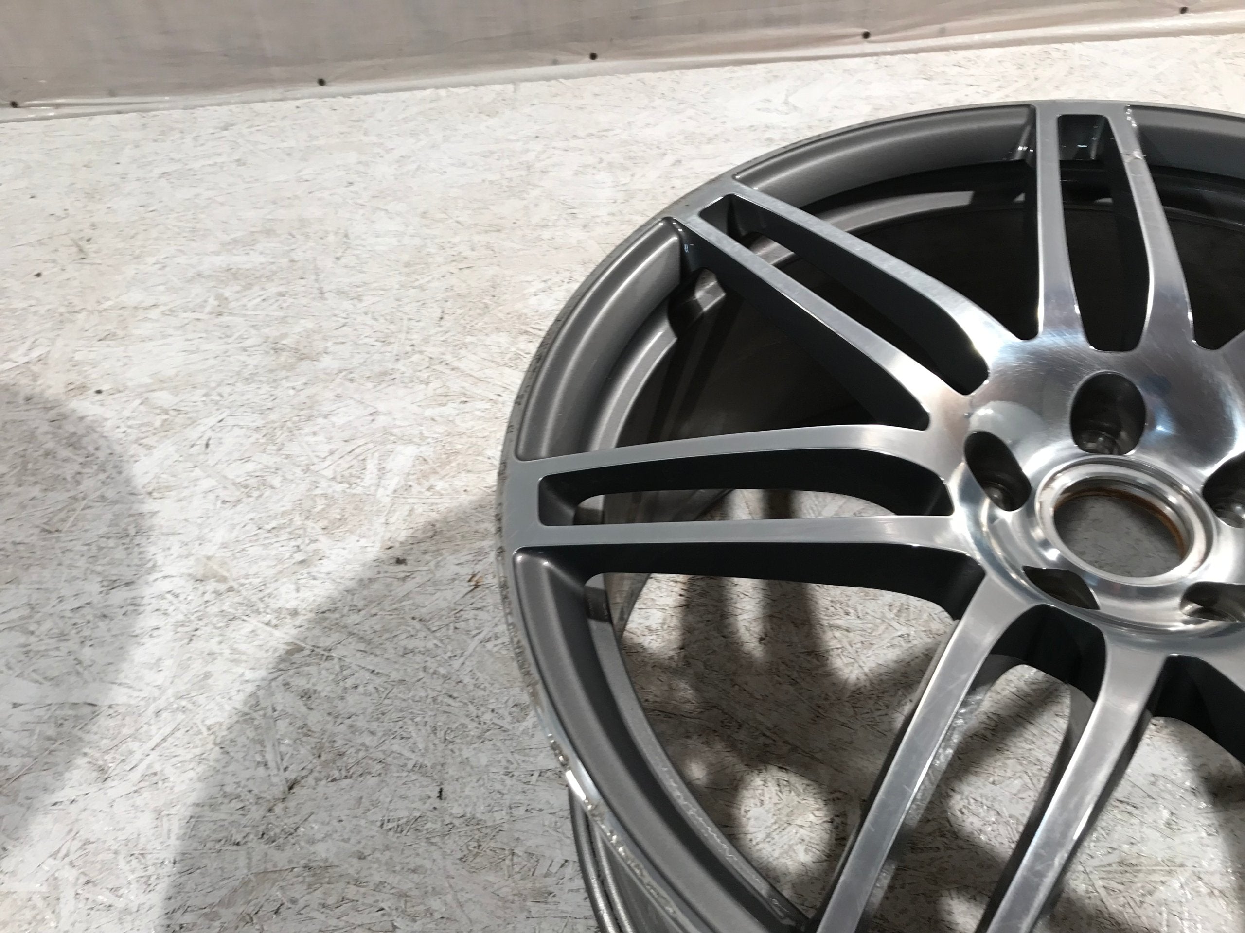 1x Alu Felge Audi TT Aluminum rim 20 Zoll 9.0J 5x112 52ET