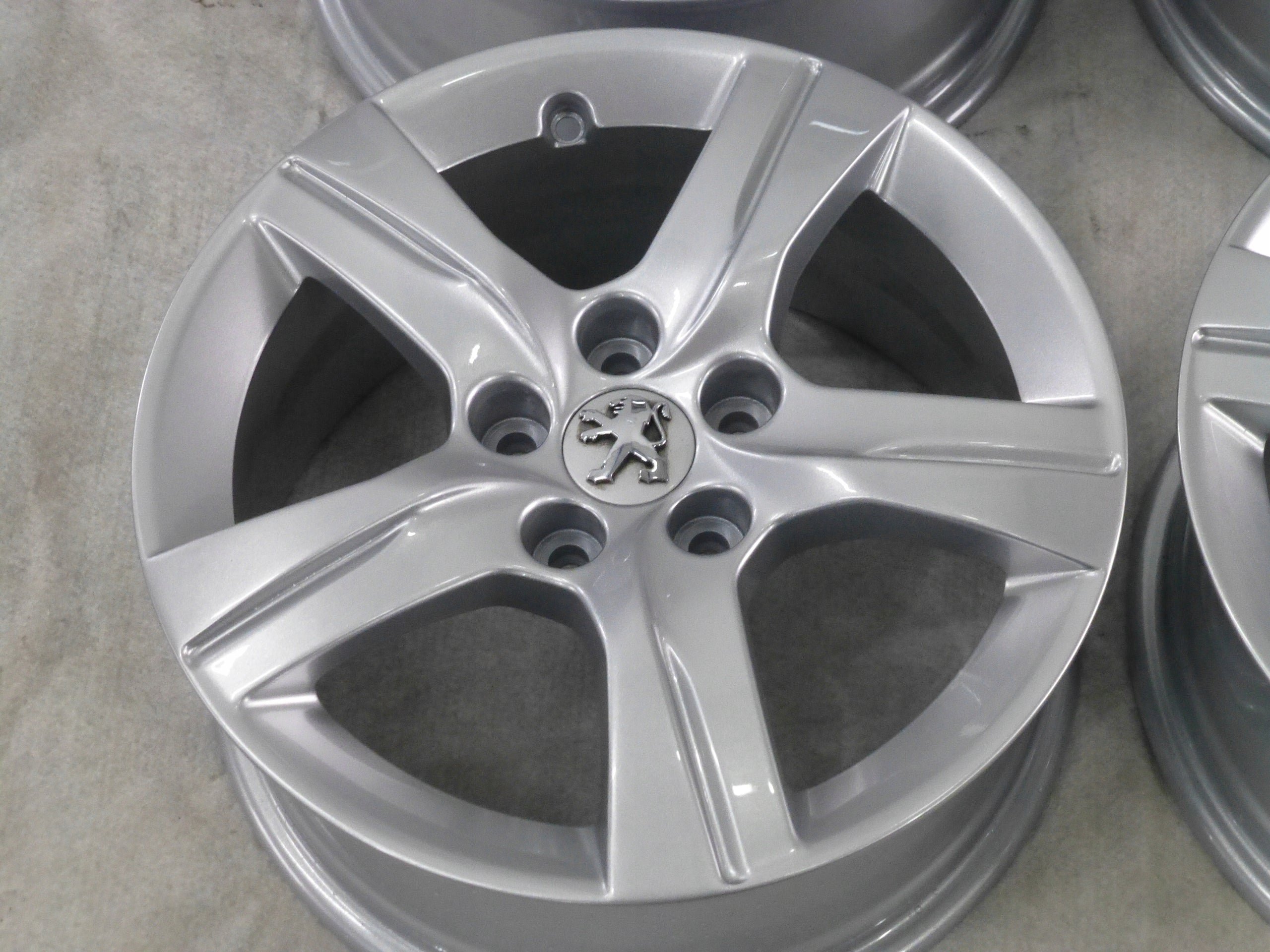 Alu Felge Audi Cabriolet Aluminum rim 17 Zoll 7.0J 5x108 46ET