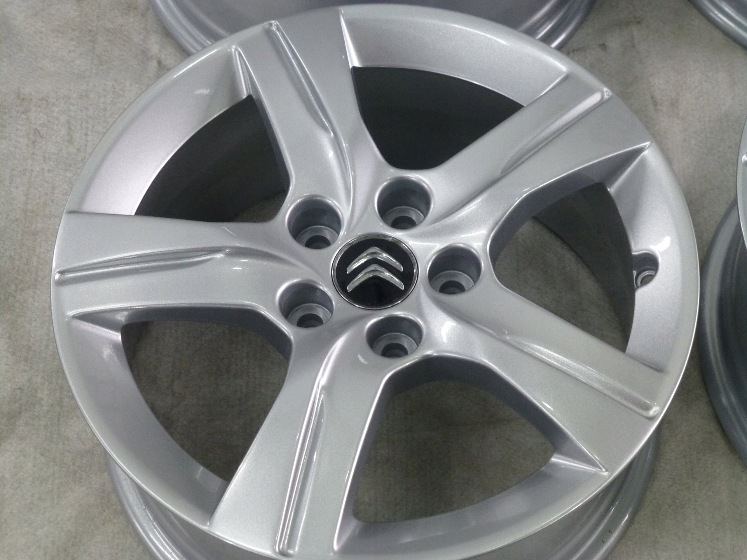 Alu Felge Audi Cabriolet Aluminum rim 17 Zoll 7.0J 5x108 46ET