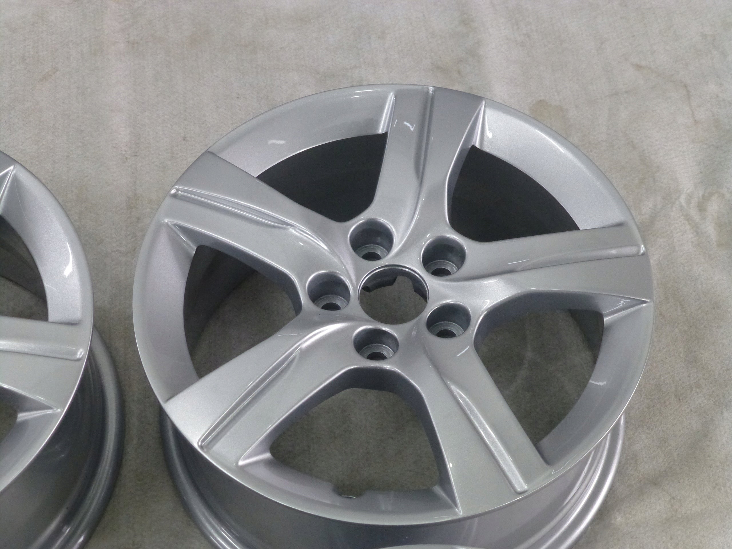 Alu Felge Audi Cabriolet Aluminum rim 17 Zoll 7.0J 5x108 46ET