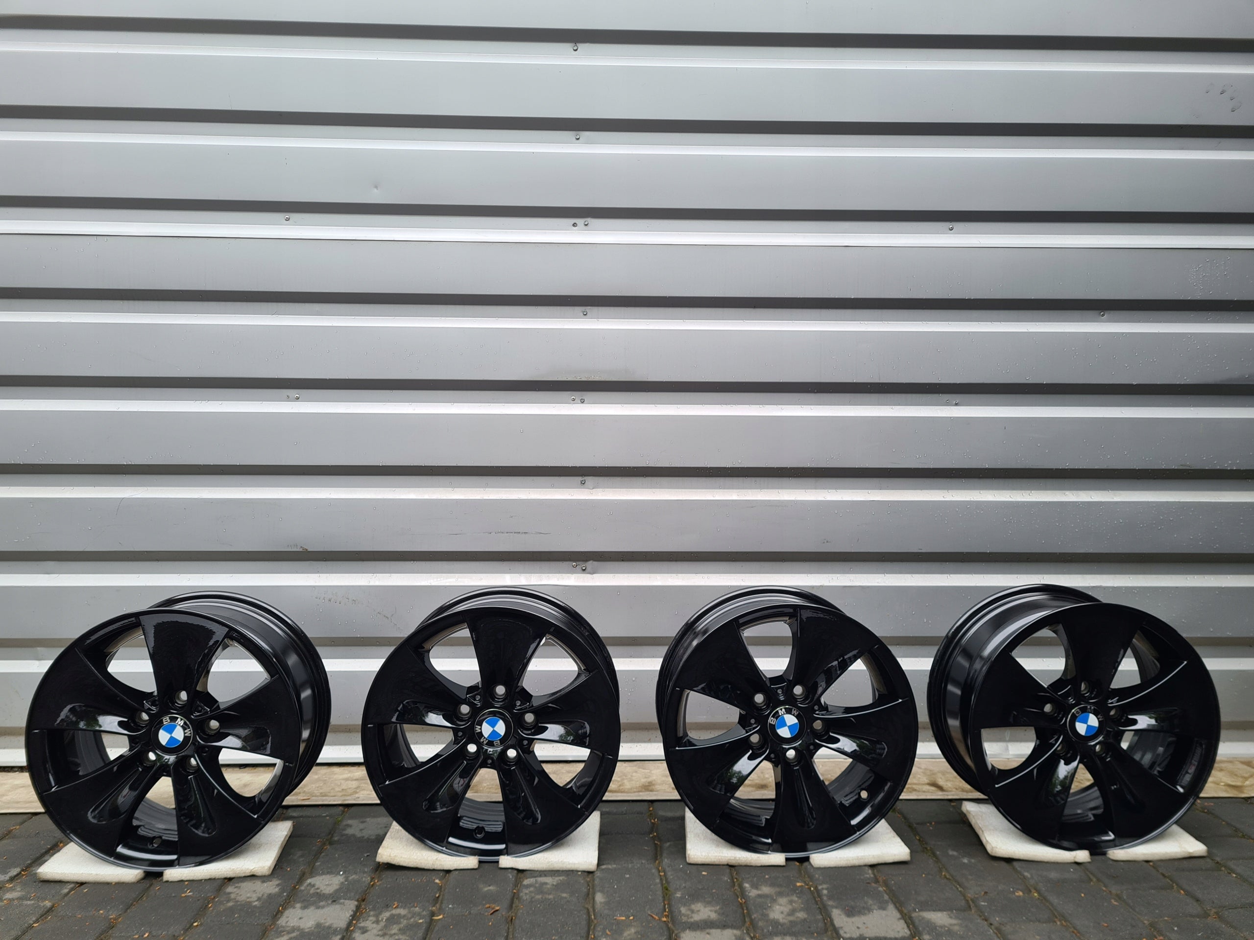 Alu Felge BMW E91 E46 E90 F30 E87 E36 X1 E90 E91 F31 F30 F31 16 Zoll 7.0J 5x120 34ET