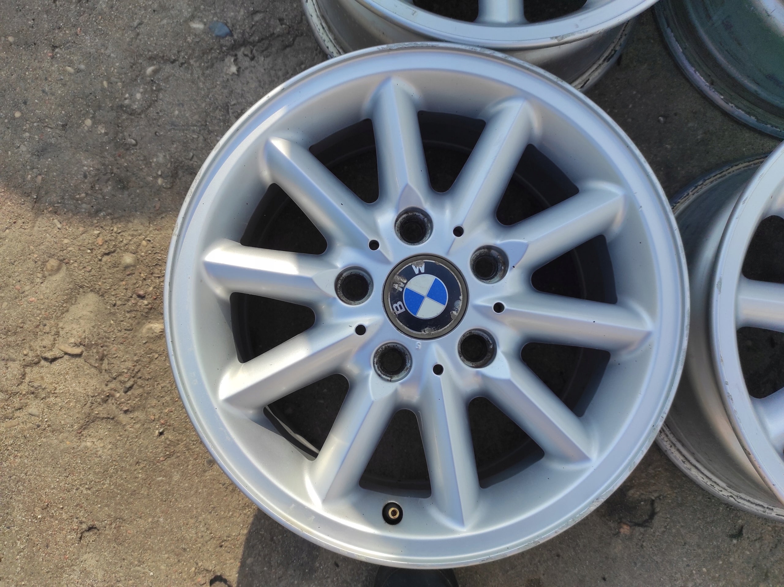 Alu Felge BMW X1 E36 Aluminum rim 15 Zoll 7.0J 5x120 47ET 1094480