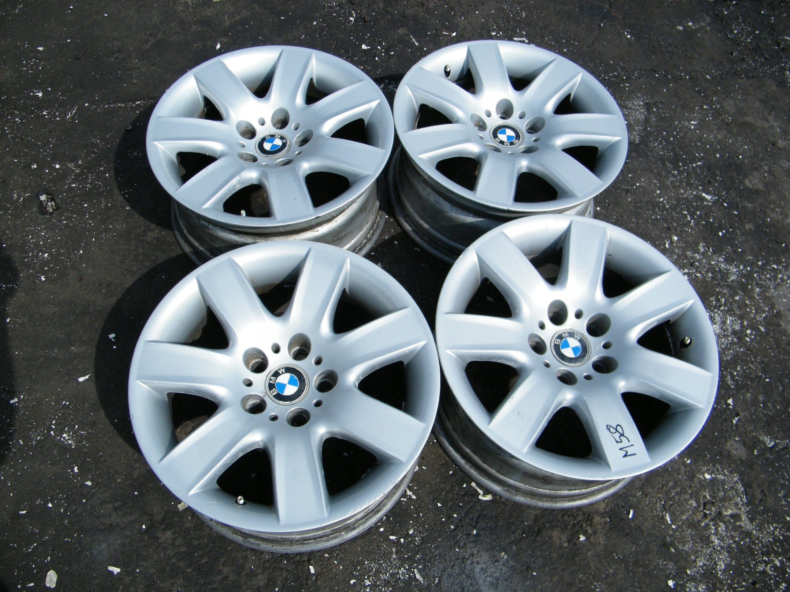 Alu Felge BMW E60 E38 M5 E61 E39 X1 E60 E61 17 Zoll 8.0J 5x120 23ET 1094499