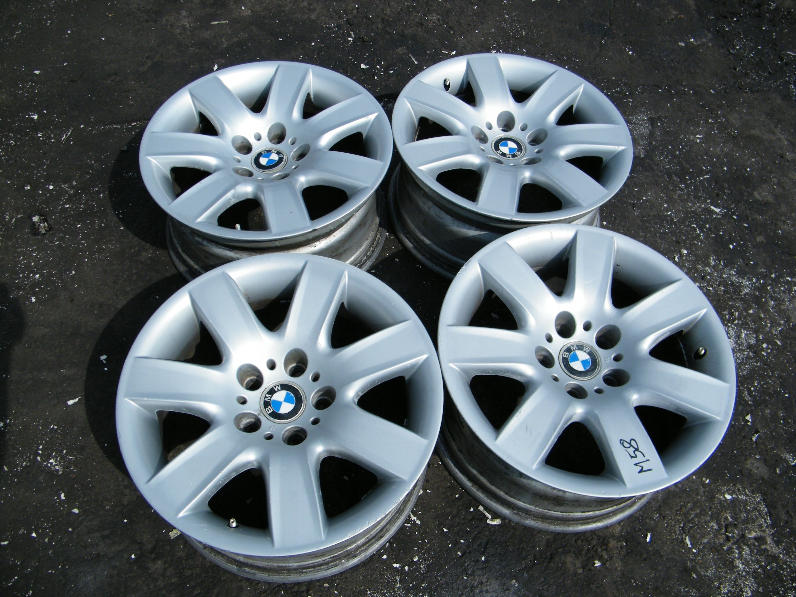 Alu Felge BMW E60 E38 M5 E61 E39 X1 E60 E61 17 Zoll 8.0J 5x120 23ET 1094499