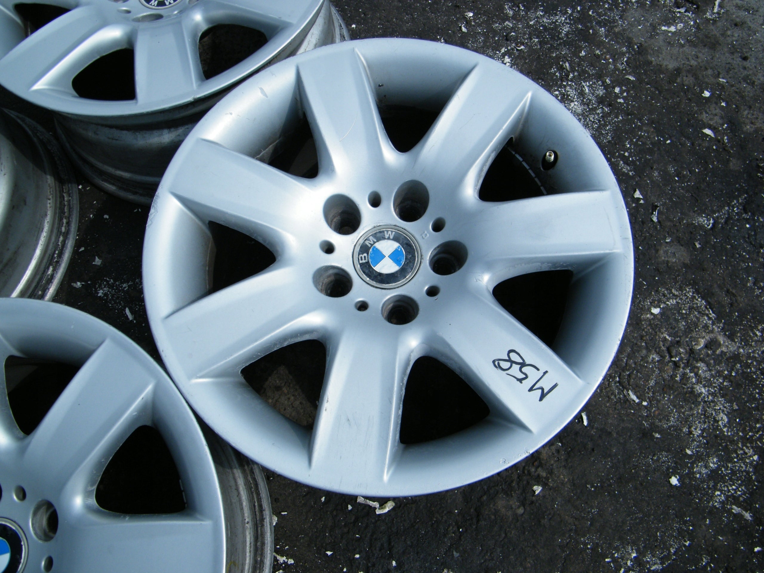 Alu Felge BMW E60 E38 M5 E61 E39 X1 E60 E61 17 Zoll 8.0J 5x120 23ET 1094499