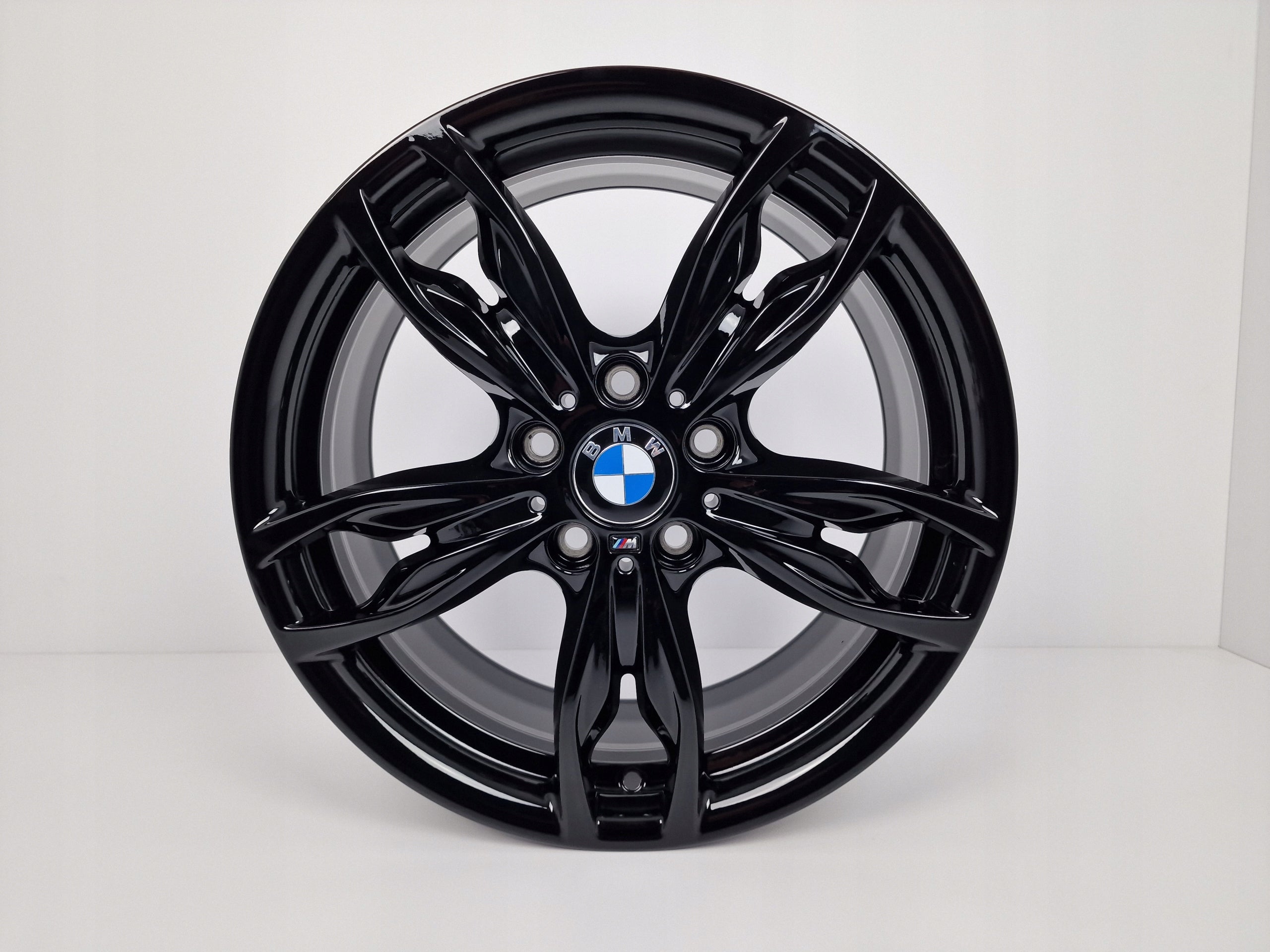 Aluminium rim BMW E88 E87 X1 E82 E81 F40 F44 X2 18 inch 7.5J 5x120 45ET 