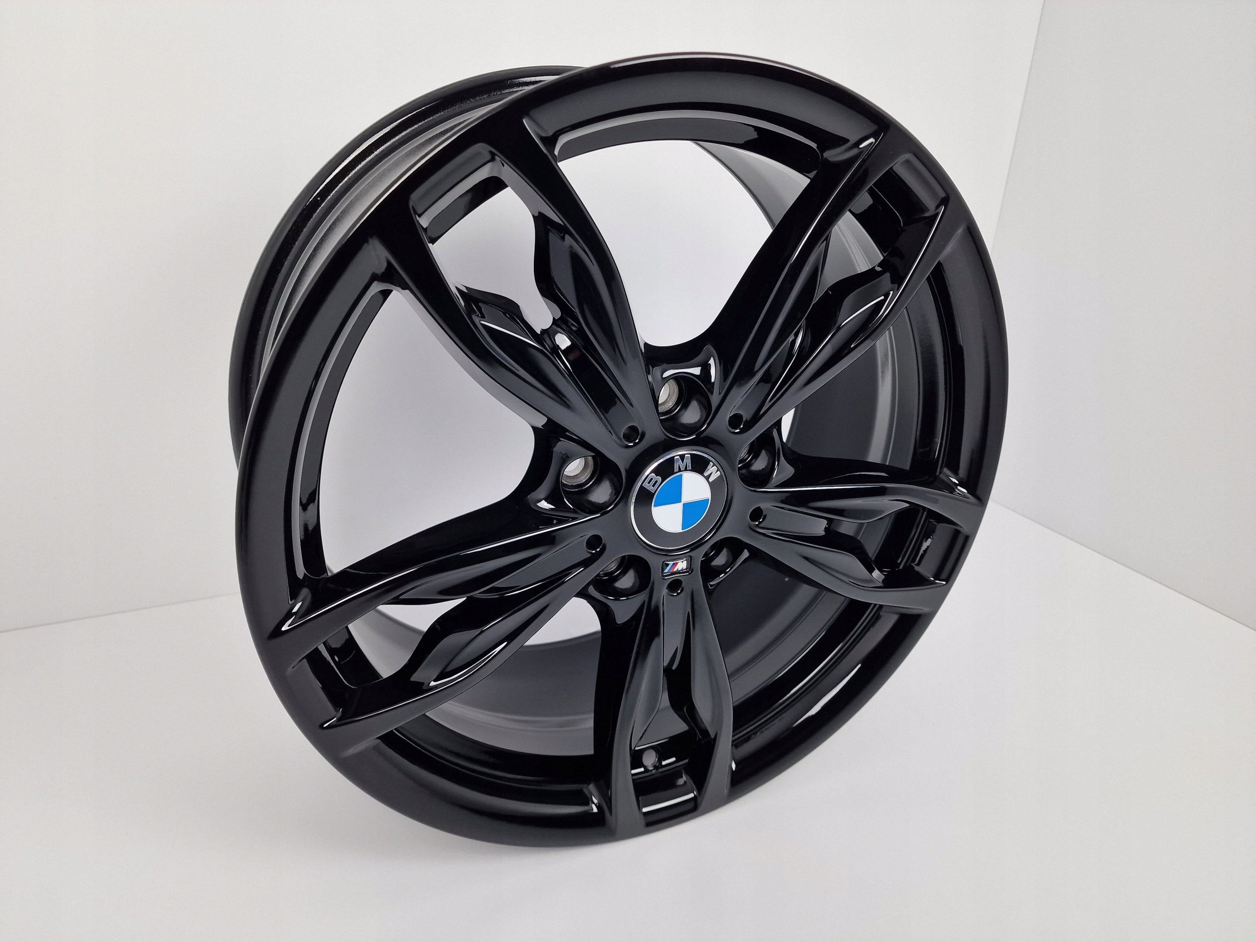 Alu Felge BMW E88 E87 X1 E82 E81 F40 F44 X2 18 Zoll 7.5J 5x120 45ET