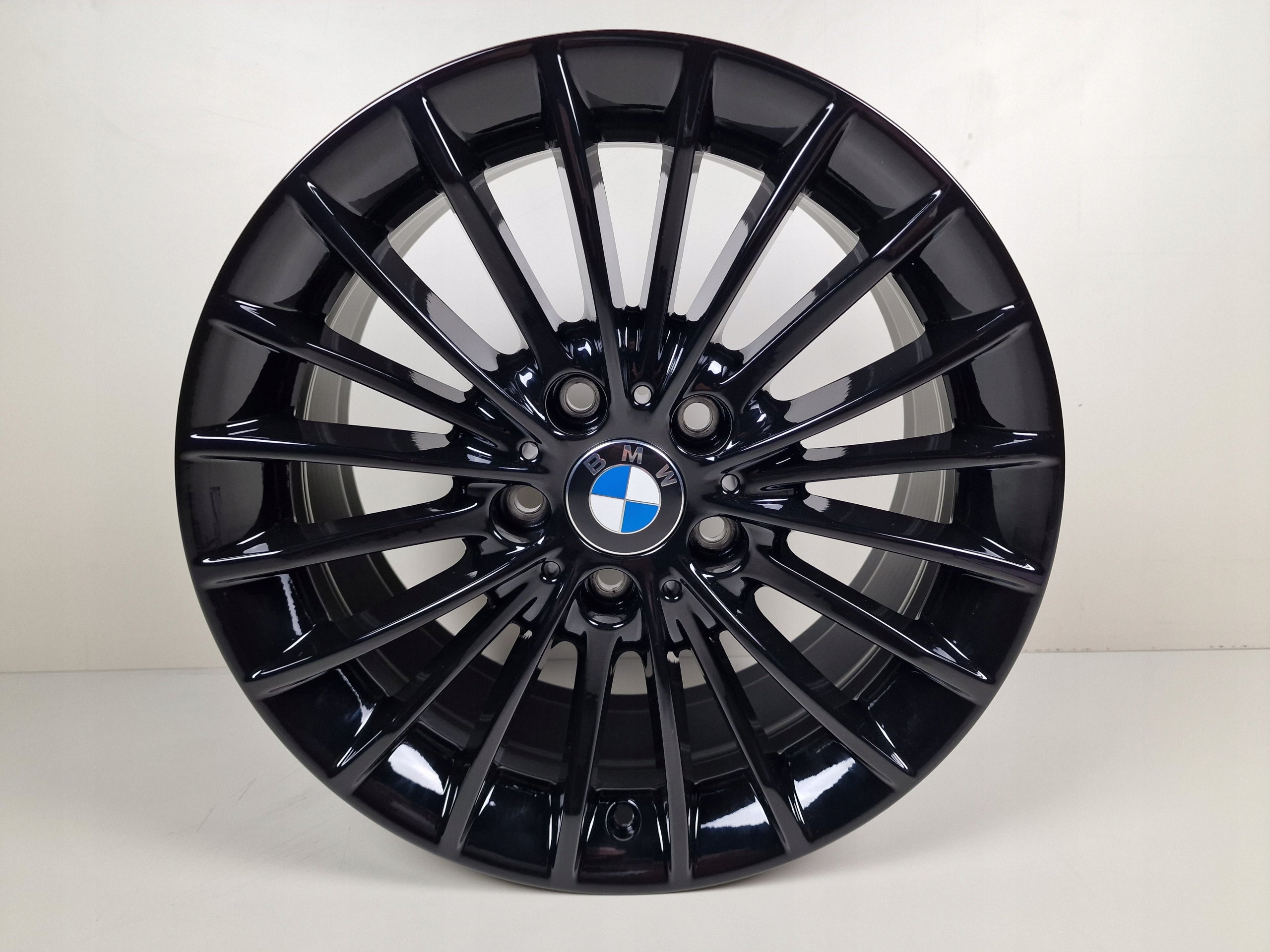 Alu Felge BMW F30 X1 E81 X3 F31 F30 F31 F20 17 Zoll 7.5J 5x120 37ET