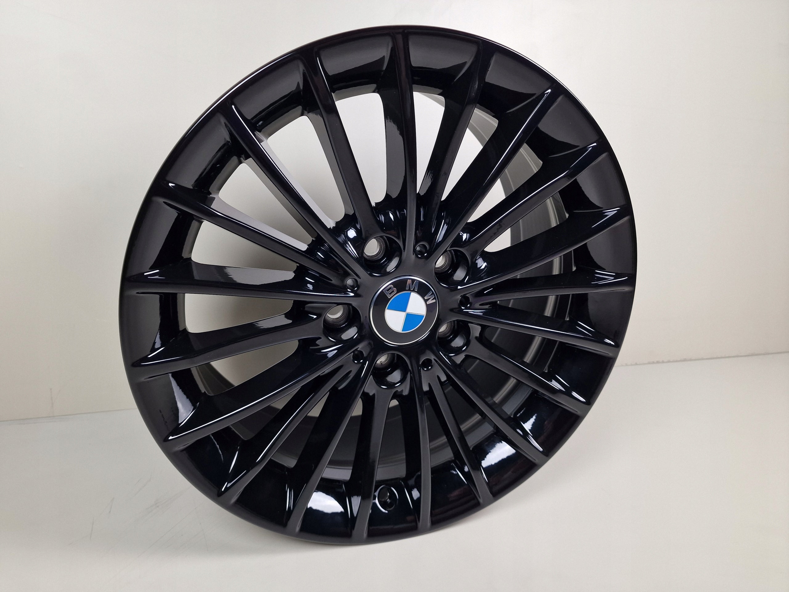 Alu Felge BMW F30 X1 E81 X3 F31 F30 F31 F20 17 Zoll 7.5J 5x120 37ET