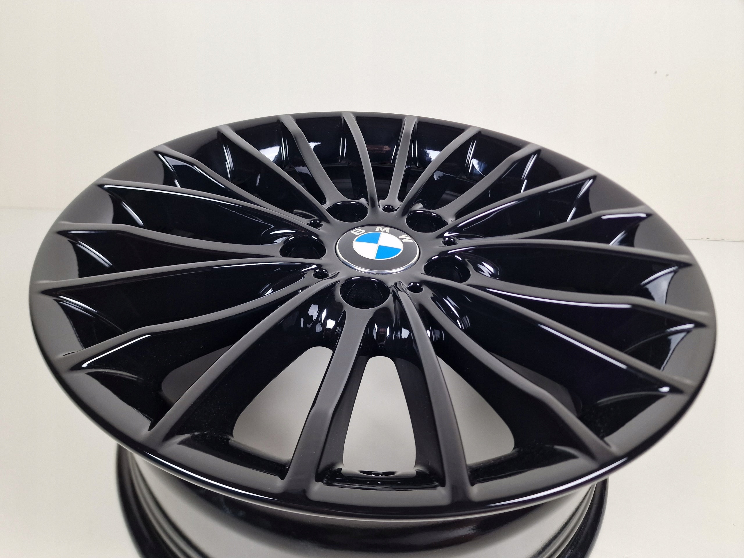 Alu Felge BMW F30 X1 E81 X3 F31 F30 F31 F20 17 Zoll 7.5J 5x120 37ET