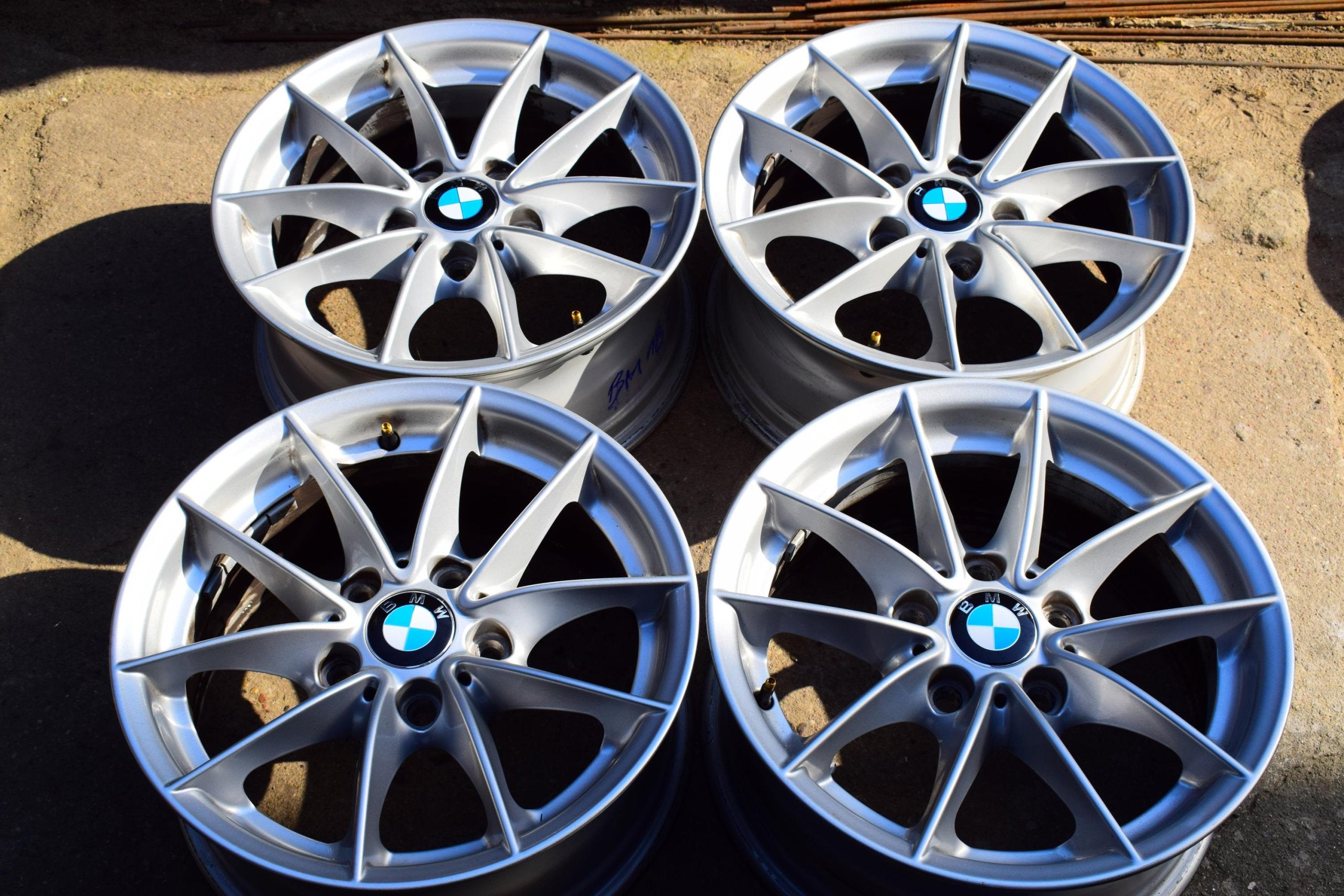 Alu Felge BMW E91 E90 F30 E87 F21 X1 E90 E91 F20 F21 F31 F30 F31 F20 16 Zoll 7.0J 5x120 31ET