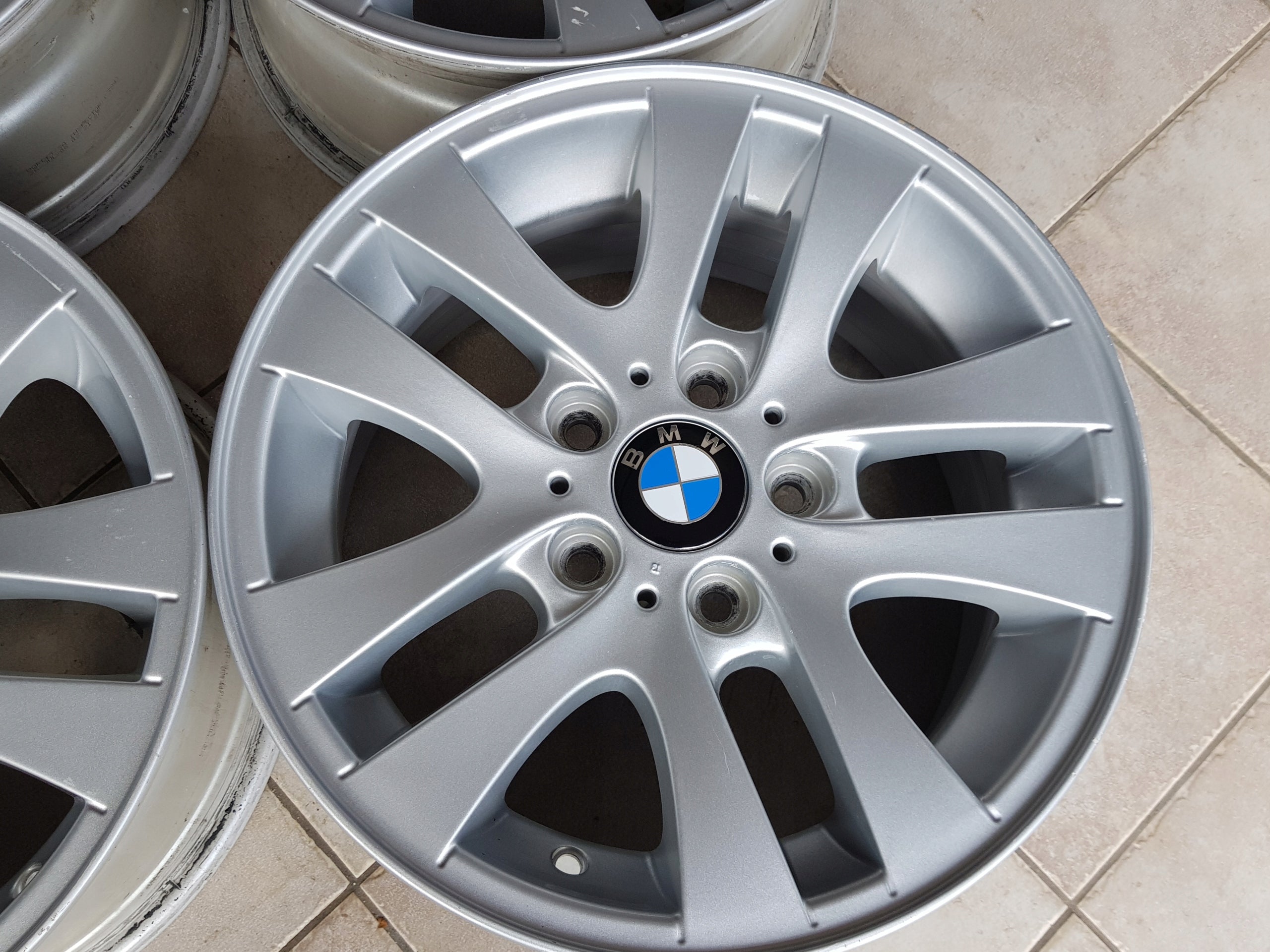 Alu Felge BMW E90 E91 E91 X1 E90 Aluminum rim 16 Zoll 7.0J 5x120 34ET 6775595