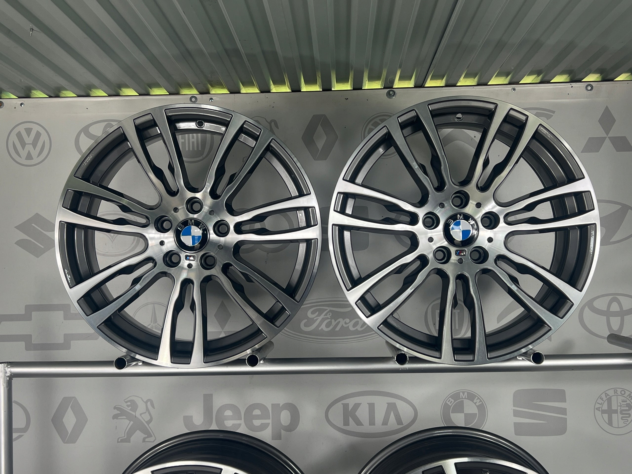 Alu Felge BMW F11 E90 F36 F32 F33 F31 F32 F10 F11 F30 F33 F10 F30 F31 X1  19 Zoll 8.0J 5x120 36ET 8050020