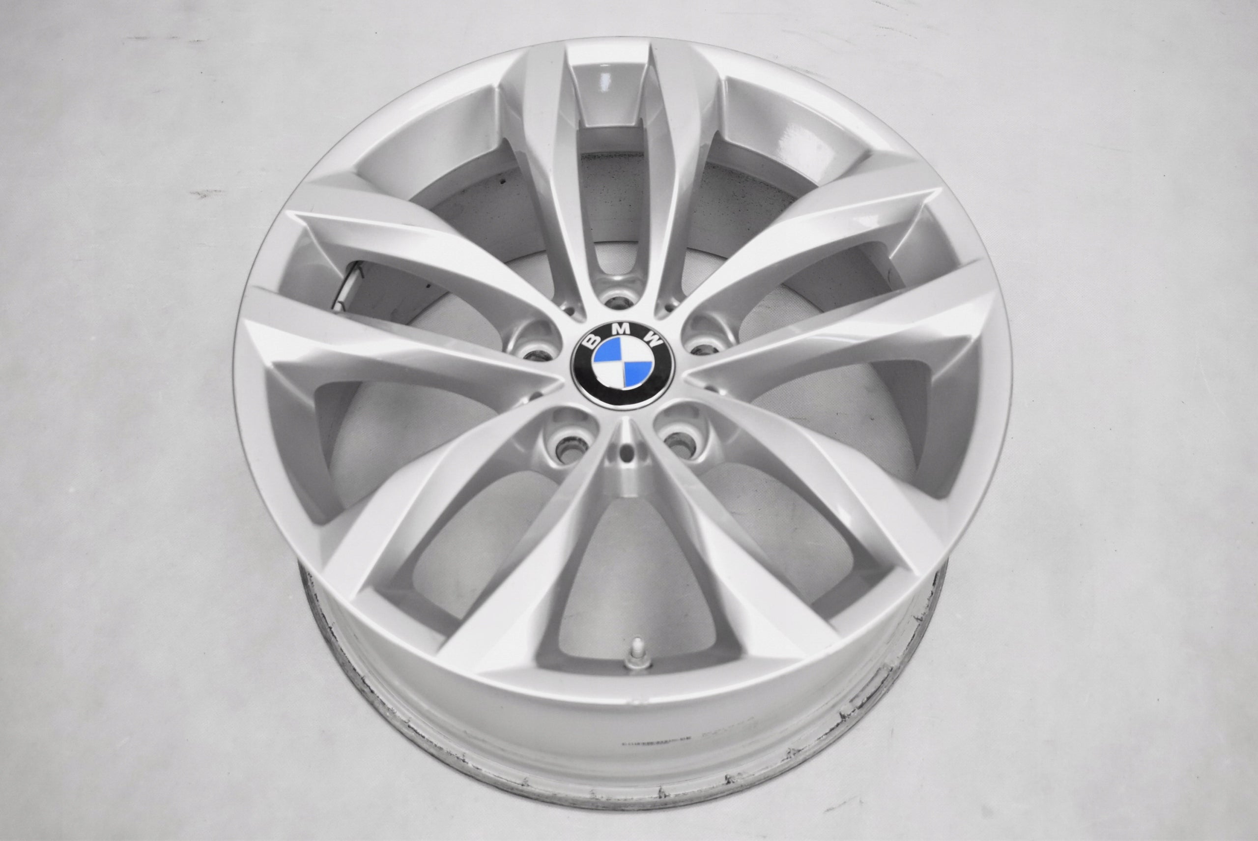 Alu Felge BMW F11 F13 F10 F11 F10 F12 F13 X1 18 Zoll 8.0J 5x120 30ET 6862892