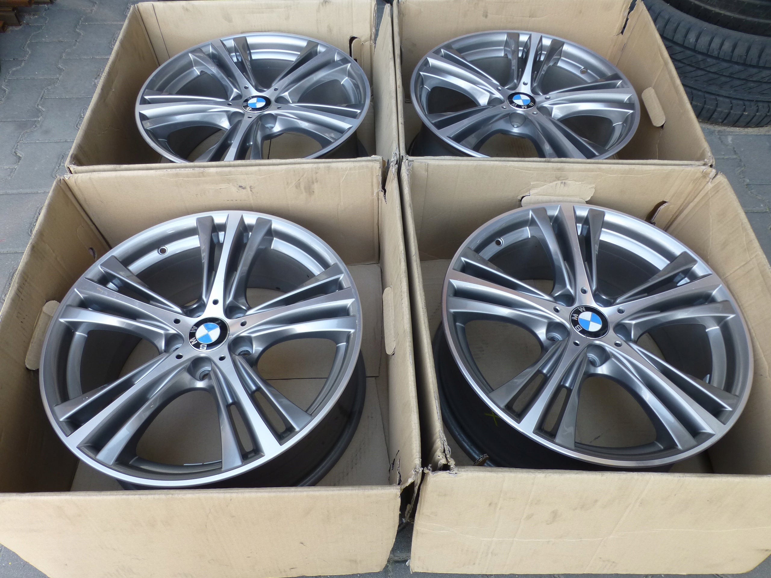 1x Alu Felge BMW F30 X1 F11 F10 F10 F11 F20 F34 19 Zoll 8.5J 5x120 47ET