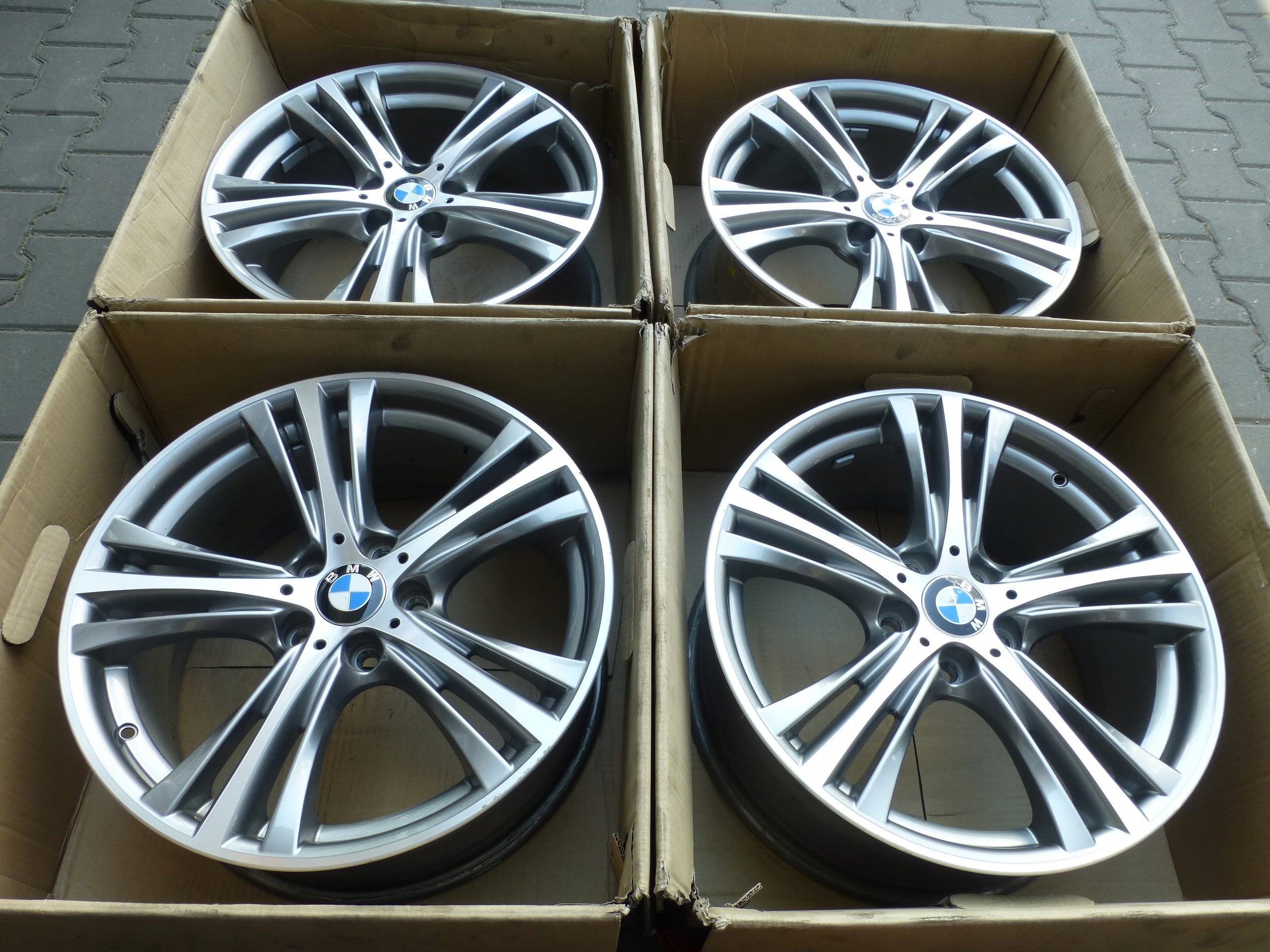 1x Alu Felge BMW F30 X1 F11 F10 F10 F11 F20 F34 19 Zoll 8.5J 5x120 47ET