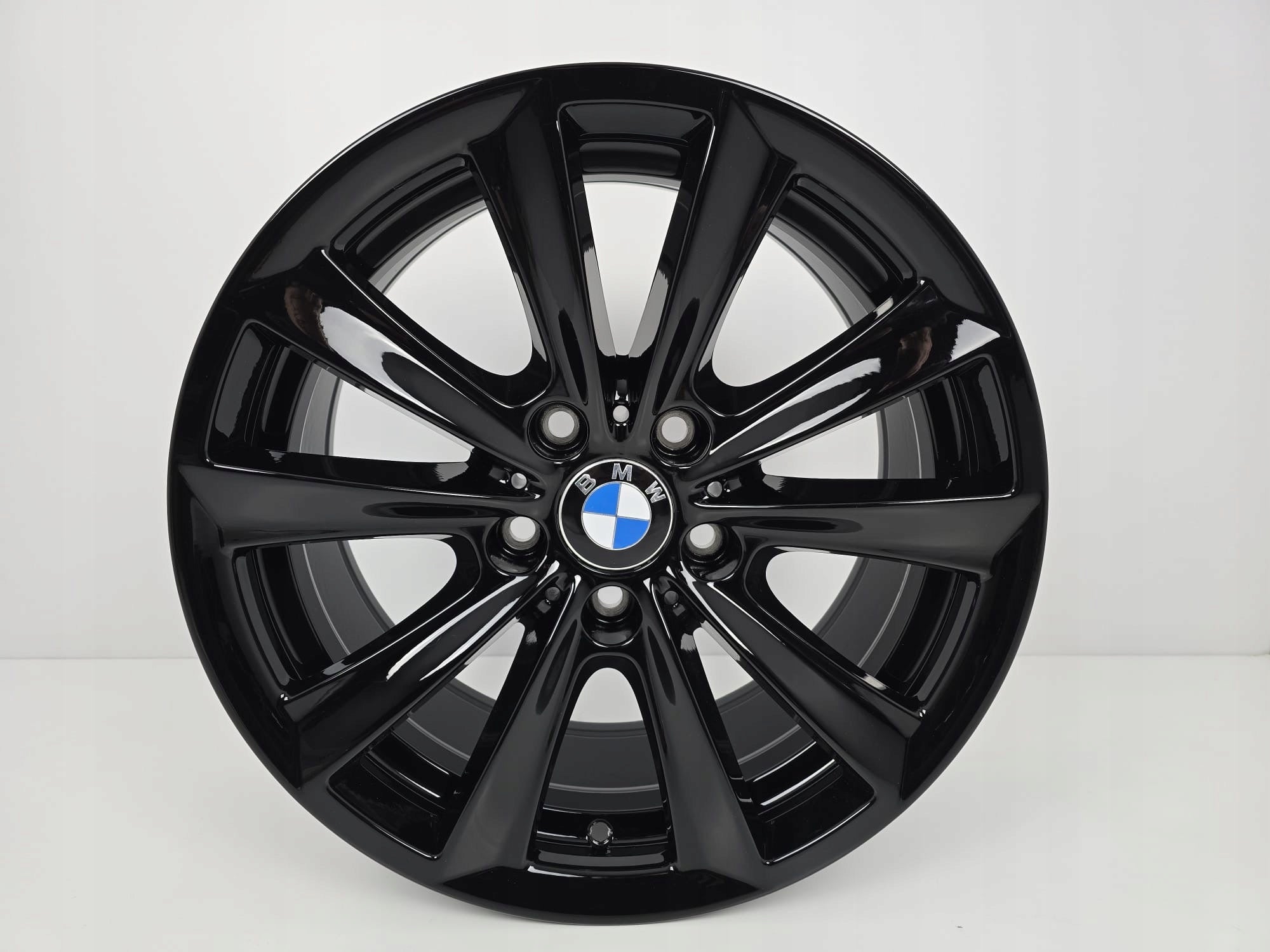 Aluminium rim BMW F30 X1 F11 F31 F10 F10 F11 F30 F31 17 inch 8.0J 5x120 30ET 