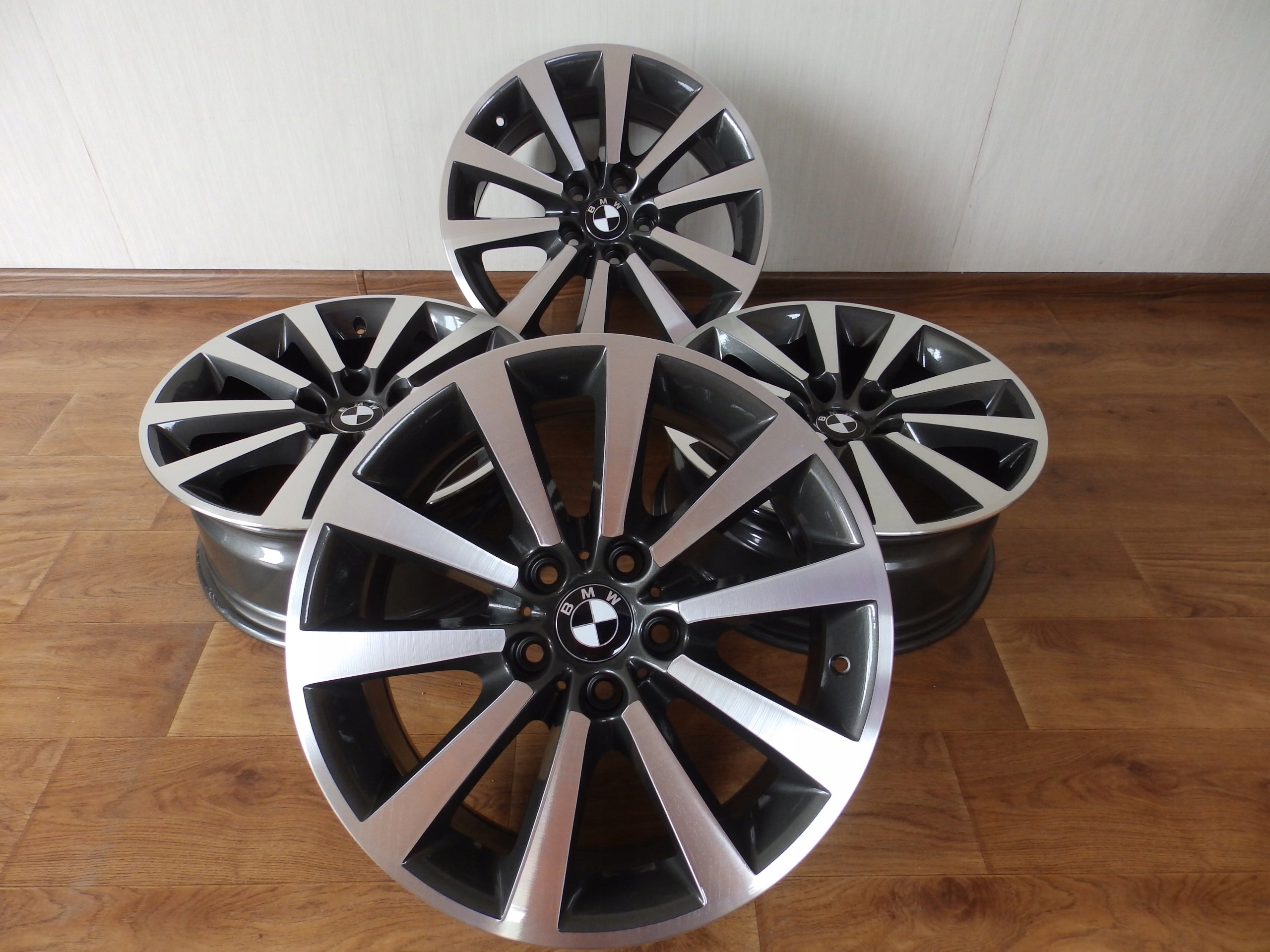 Alu Felge BMW F10 F10 F11 F11 X1 Aluminum rim 18 Zoll 8.0J 5x120 30ET