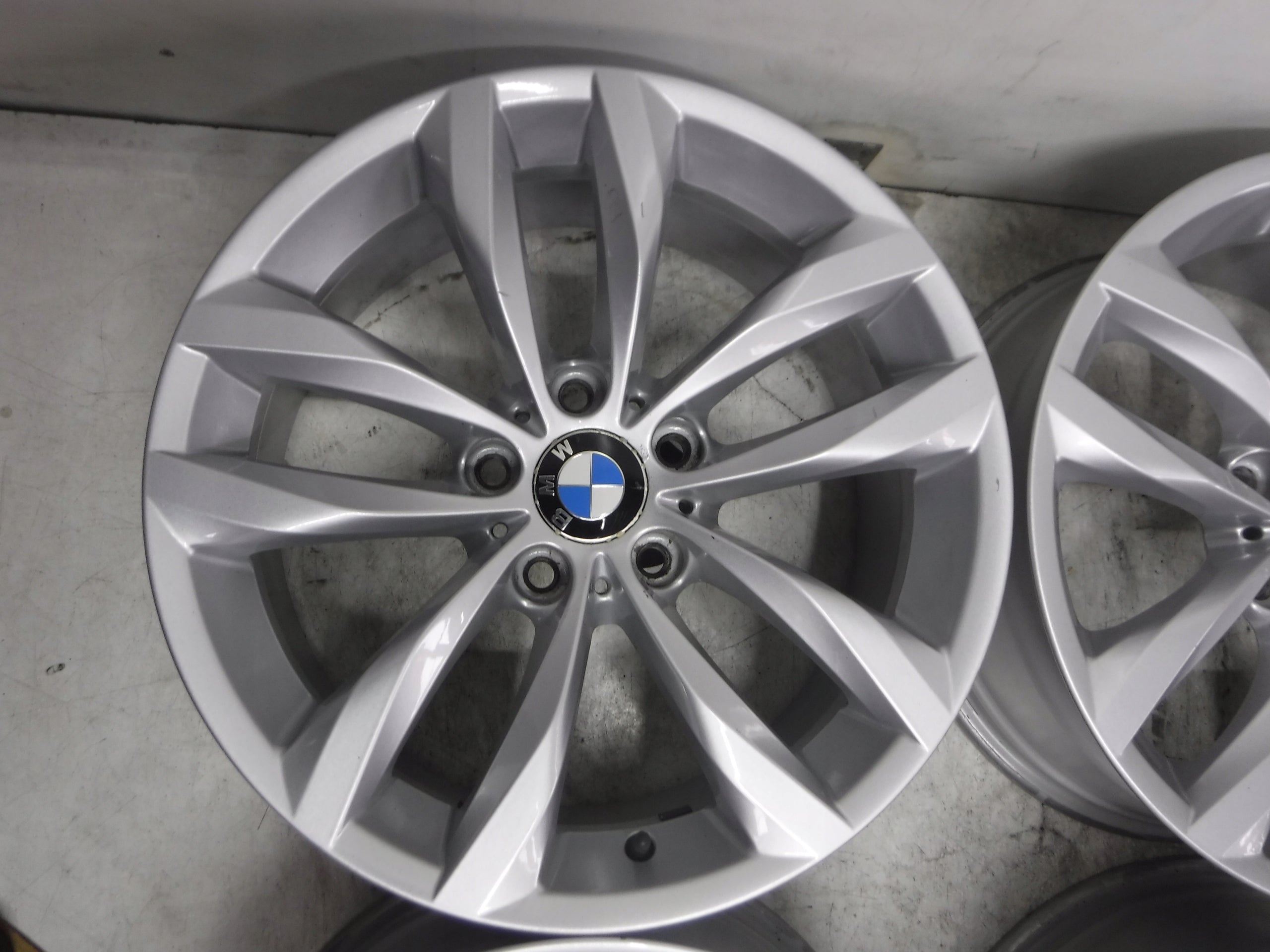 Alu Felge BMW F11 X6 X3 F10 F11 X5 F10 X1 18 Zoll 8.0J 5x120 30ET 6862892