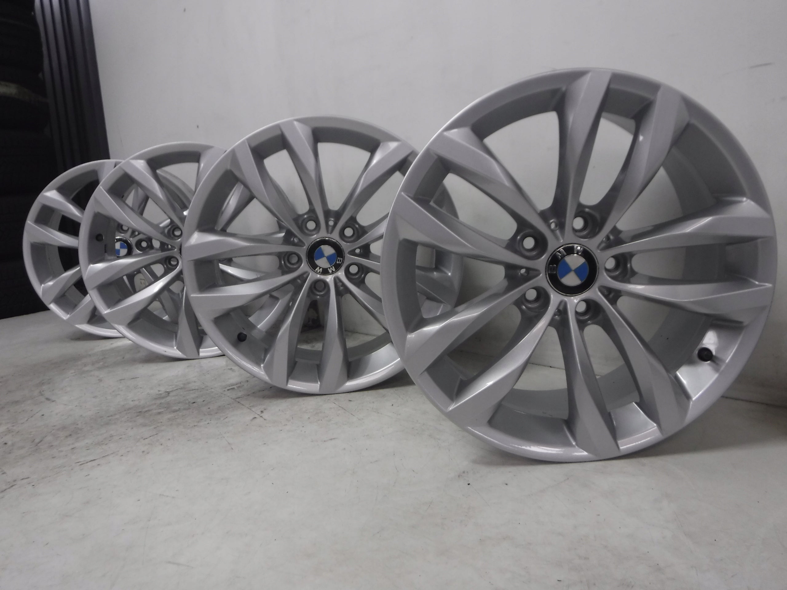 Alu Felge BMW F11 X6 X3 F10 F11 X5 F10 X1 18 Zoll 8.0J 5x120 30ET 6862892