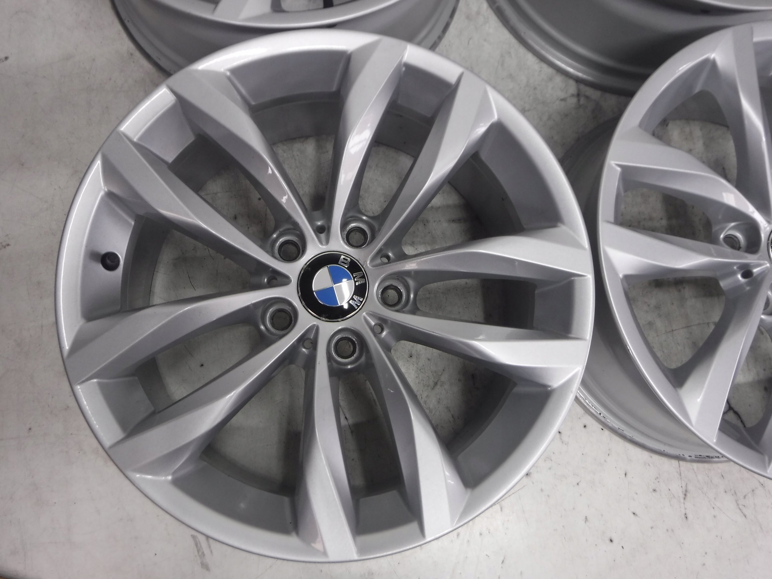 Alu Felge BMW F11 X6 X3 F10 F11 X5 F10 X1 18 Zoll 8.0J 5x120 30ET 6862892