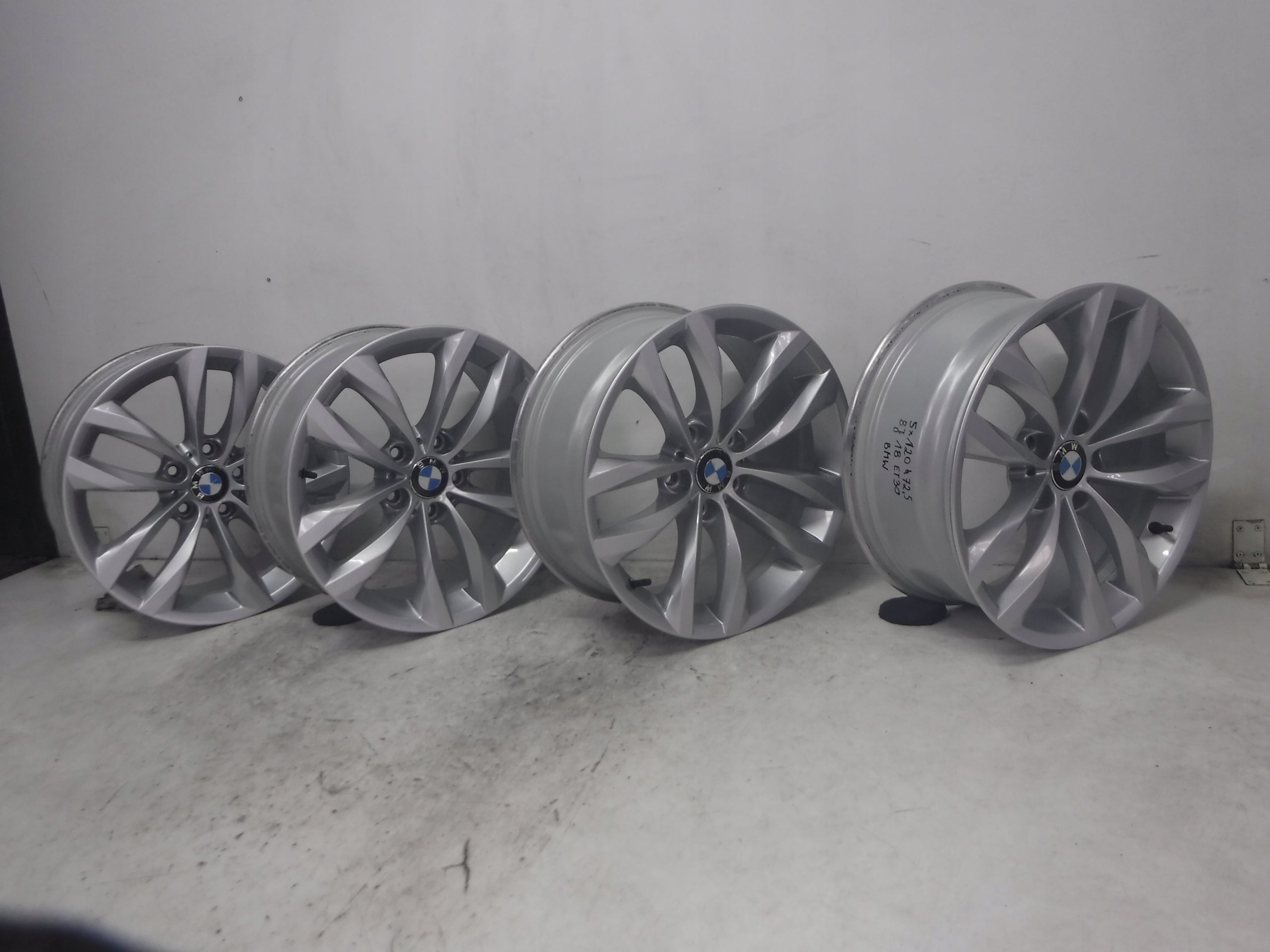 Alu Felge BMW F11 X6 X3 F10 F11 X5 F10 X1 18 Zoll 8.0J 5x120 30ET 6862892