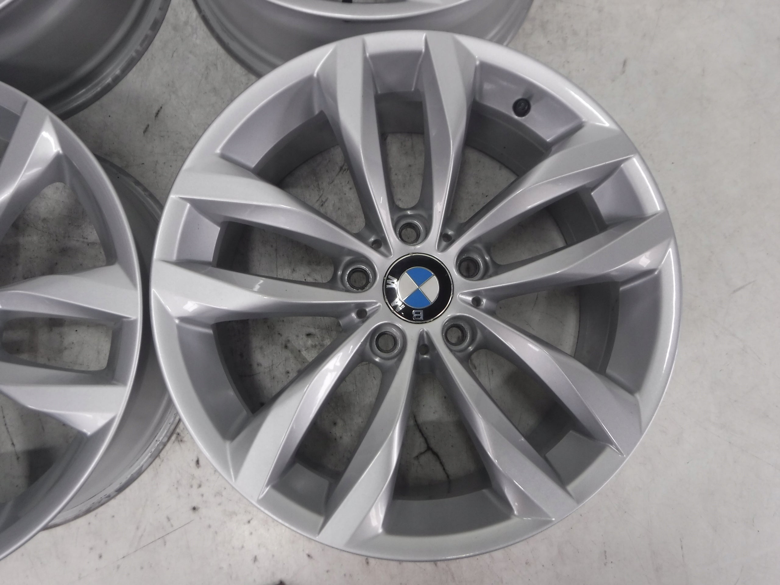 Alu Felge BMW F11 X6 X3 F10 F11 X5 F10 X1 18 Zoll 8.0J 5x120 30ET 6862892