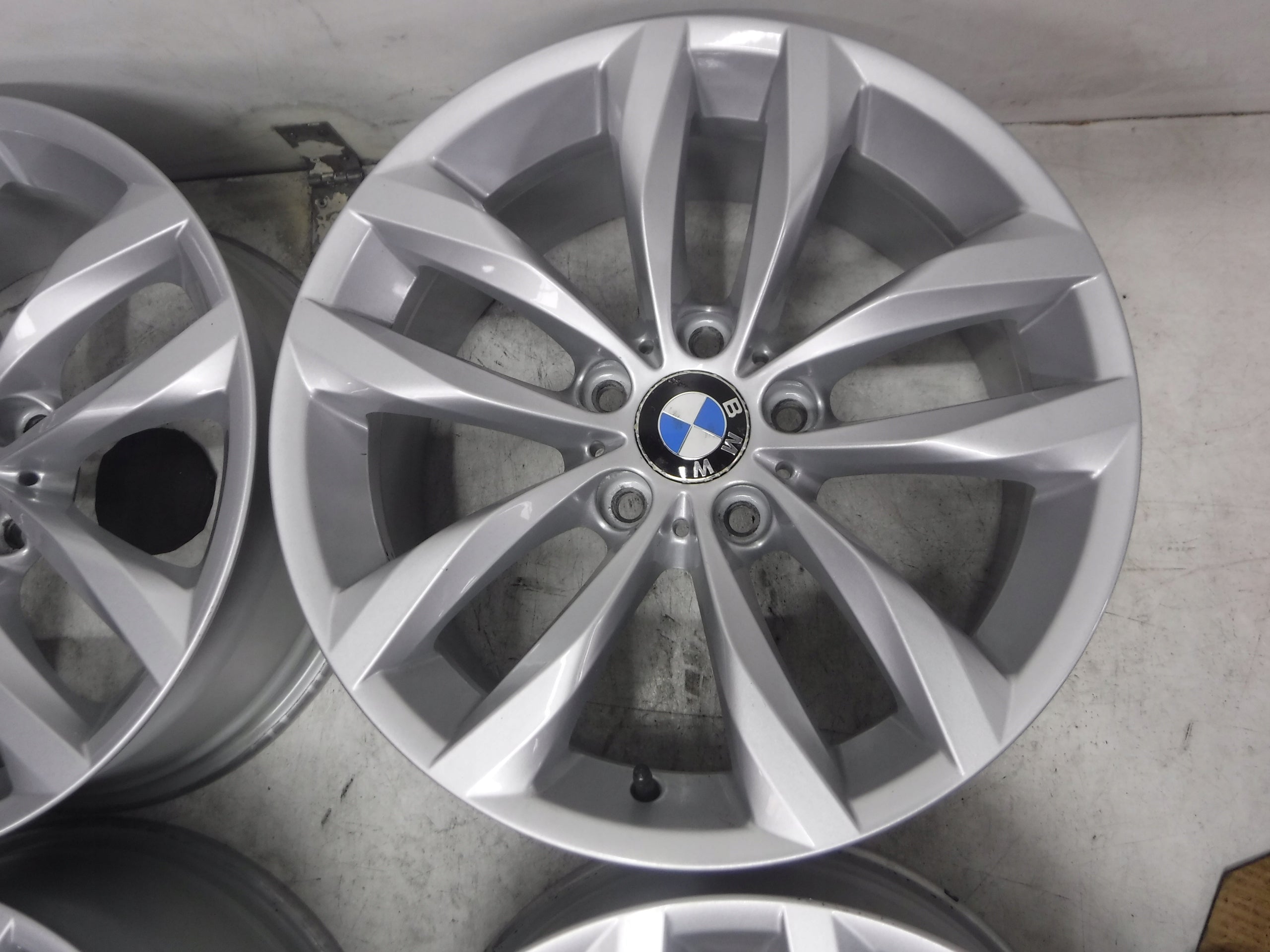 Alu Felge BMW F11 X6 X3 F10 F11 X5 F10 X1 18 Zoll 8.0J 5x120 30ET 6862892