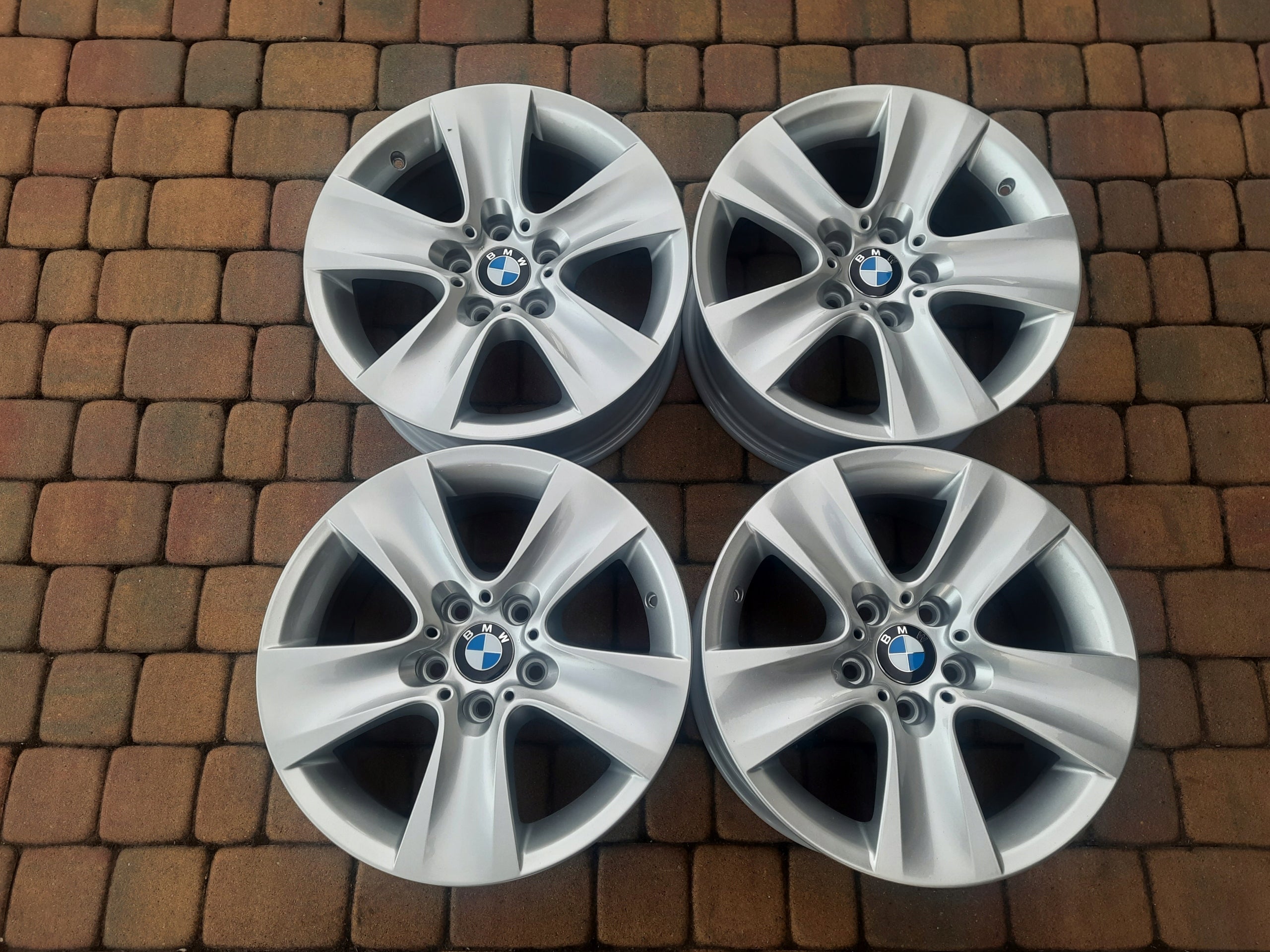 Alu Felge BMW F10 F11 X1 Aluminum rim 17 Zoll 8.0J 5x120 30ET