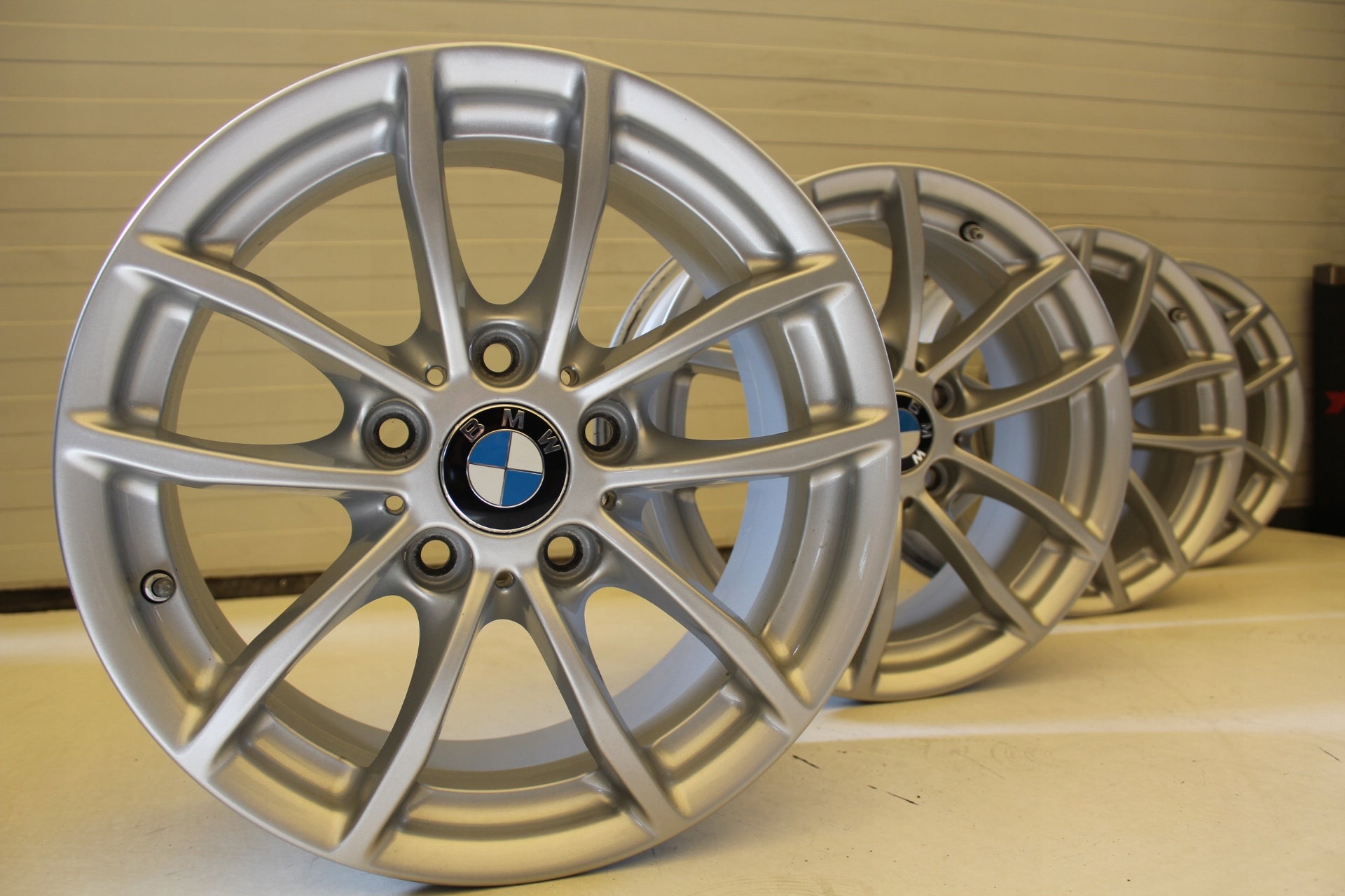 Alu Felge BMW F20 F23 F21 F20 F21 F22 F22 F23 X1 16 Zoll 7.0J 5x120 31ET 6796202