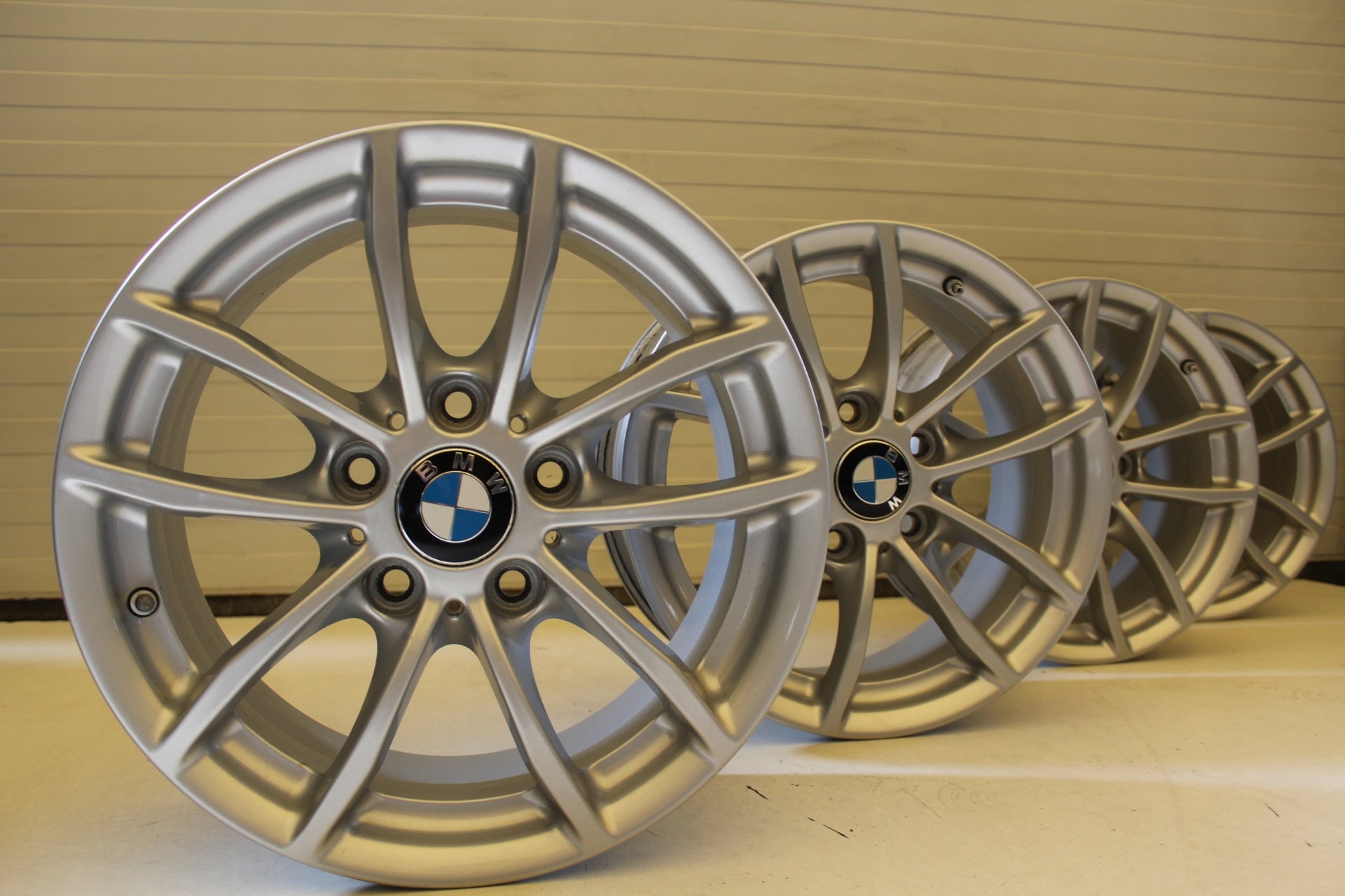 Alu Felge BMW F20 F23 F21 F20 F21 F22 F22 F23 X1 16 Zoll 7.0J 5x120 31ET 6796202